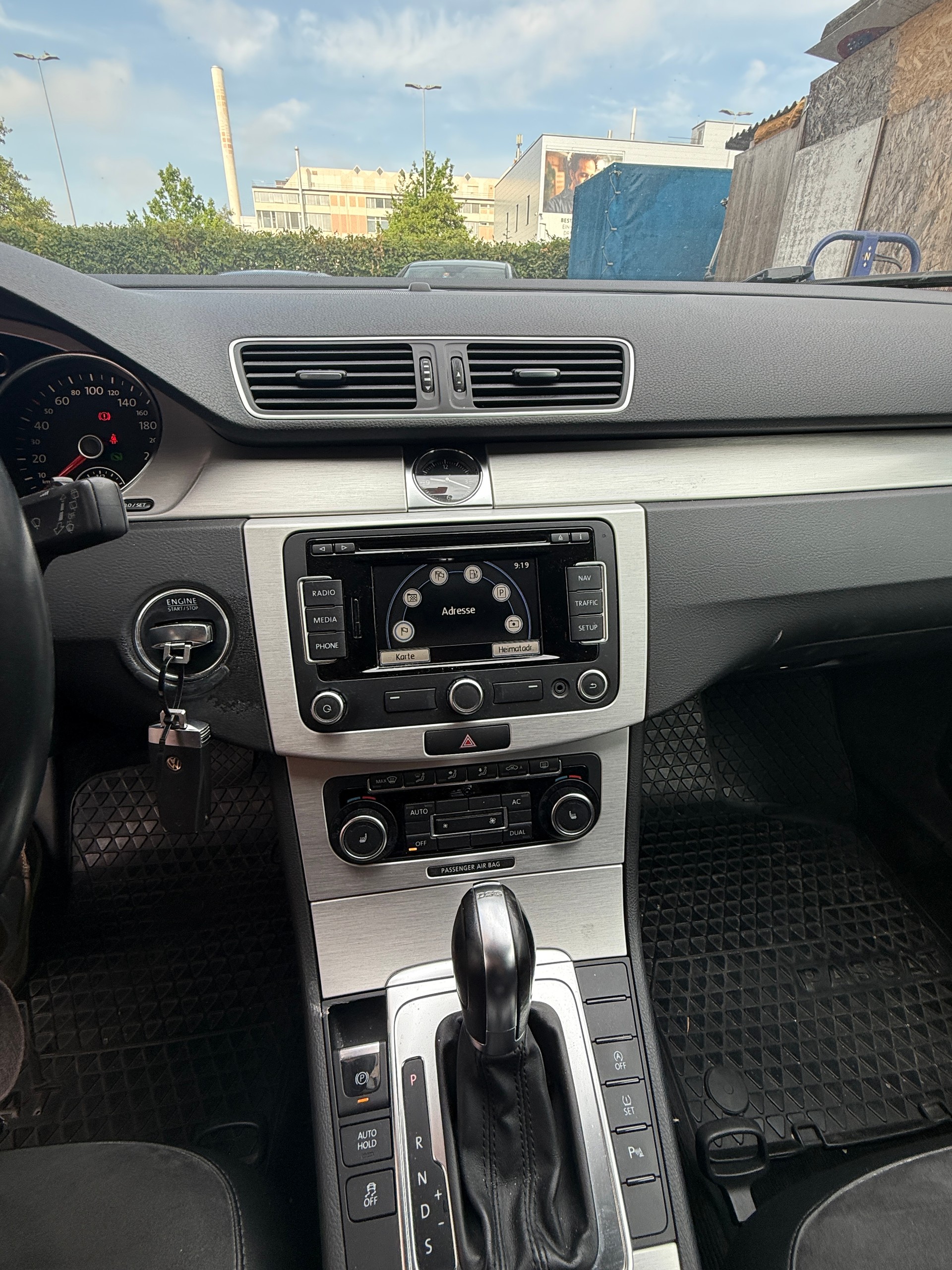 VW Passat Variant 2.0 TDI BMT Highline DSG-image-16