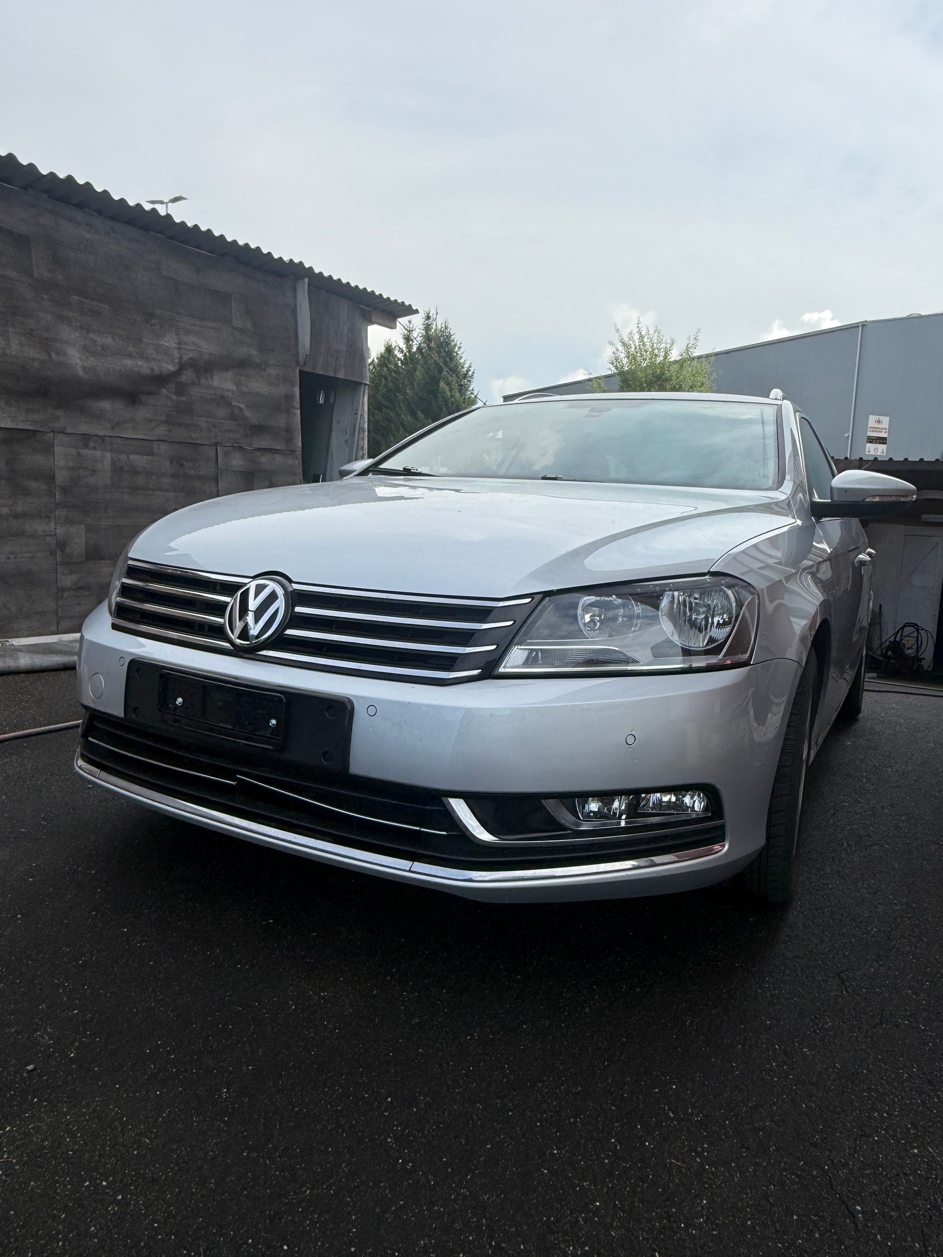 VW Passat Variant 2.0 TDI BMT Highline DSG-image-5