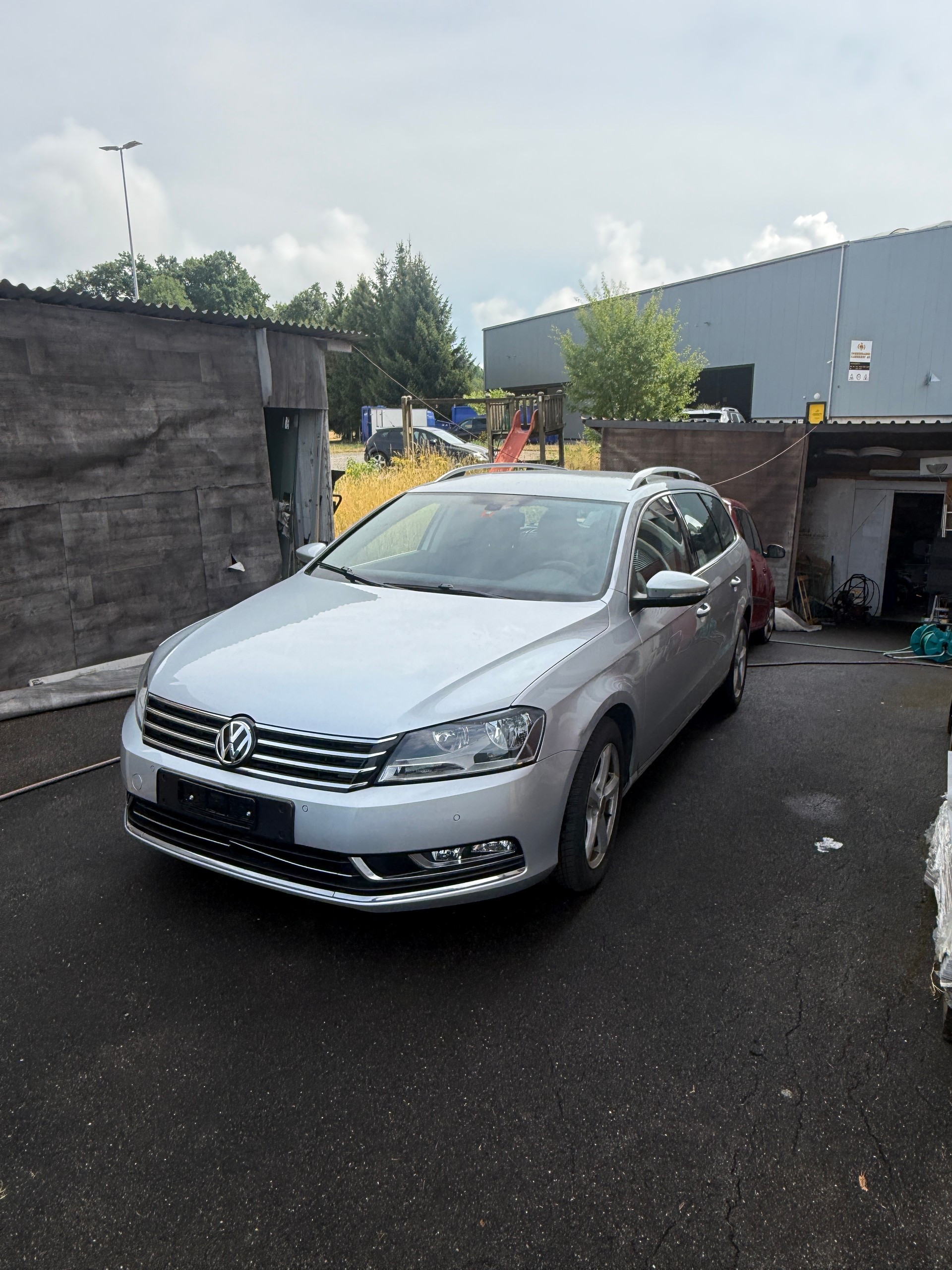 VW Passat Variant 2.0 TDI BMT Highline DSG-image-1