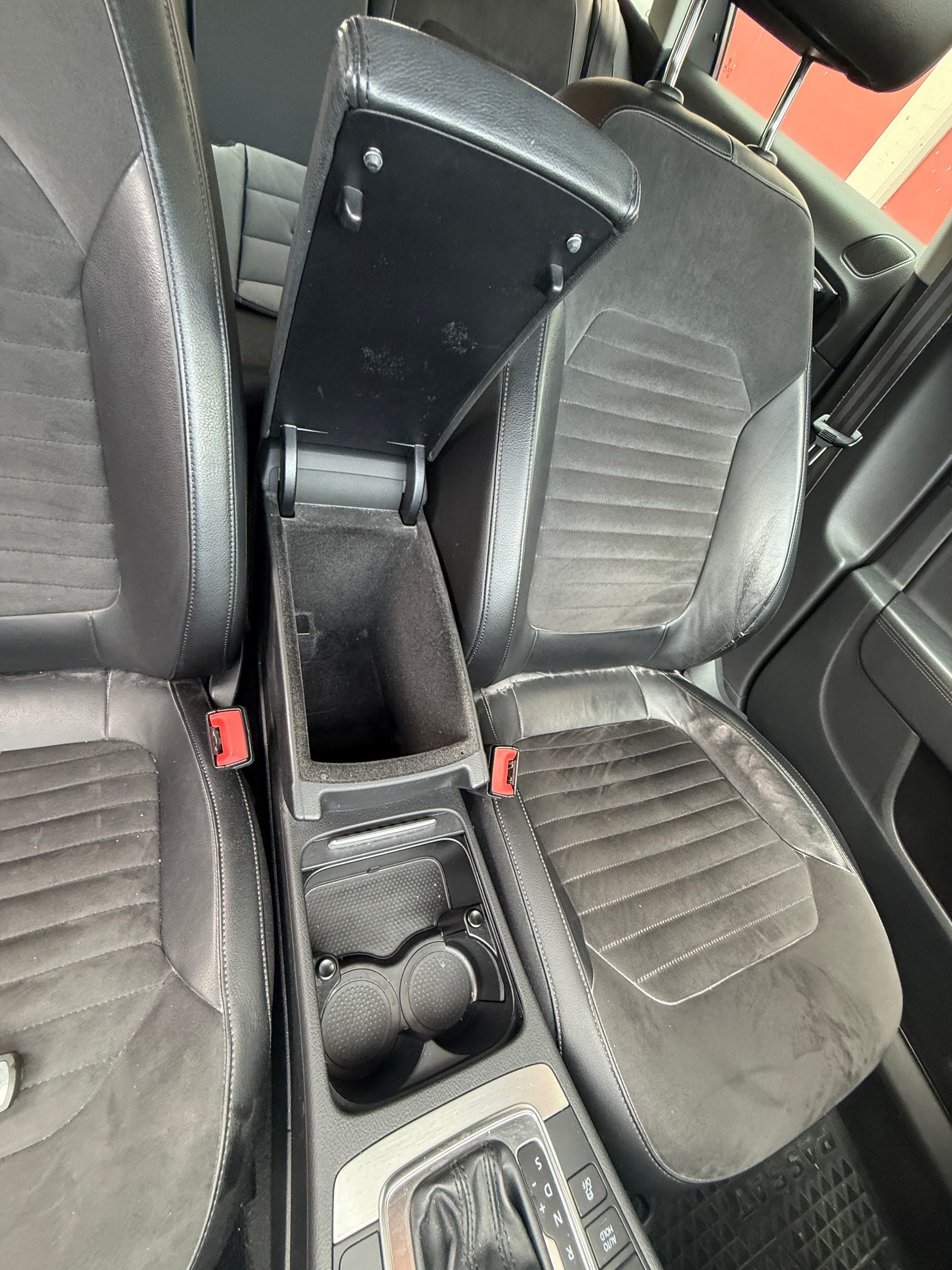 VW Passat Variant 2.0 TDI BMT Highline DSG-image-6