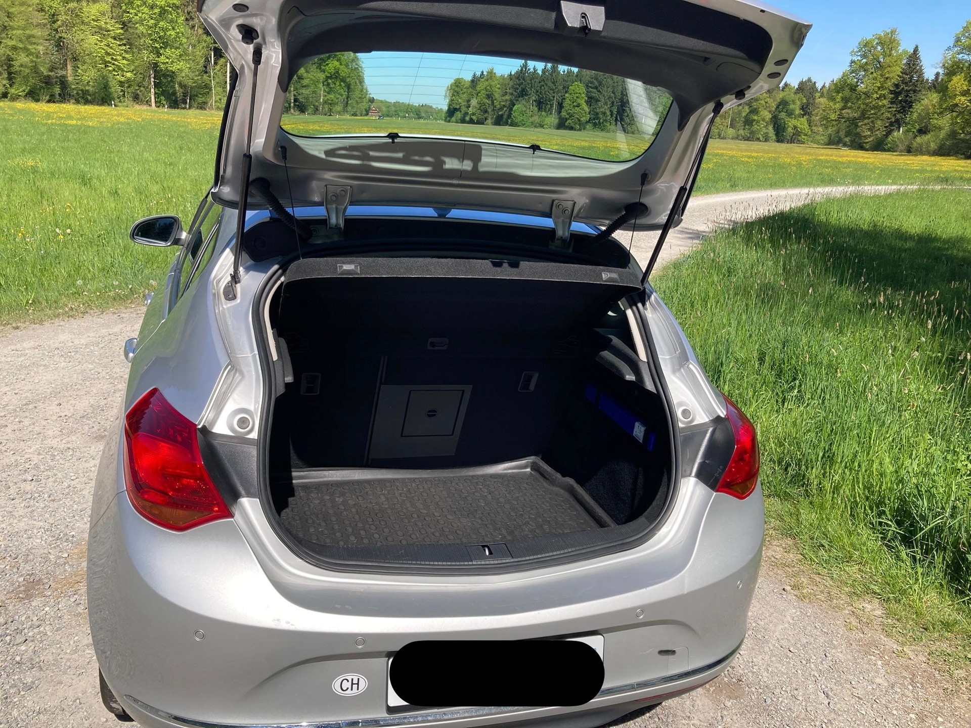 OPEL 1.4i 16V Turbo Active Edition-image-2