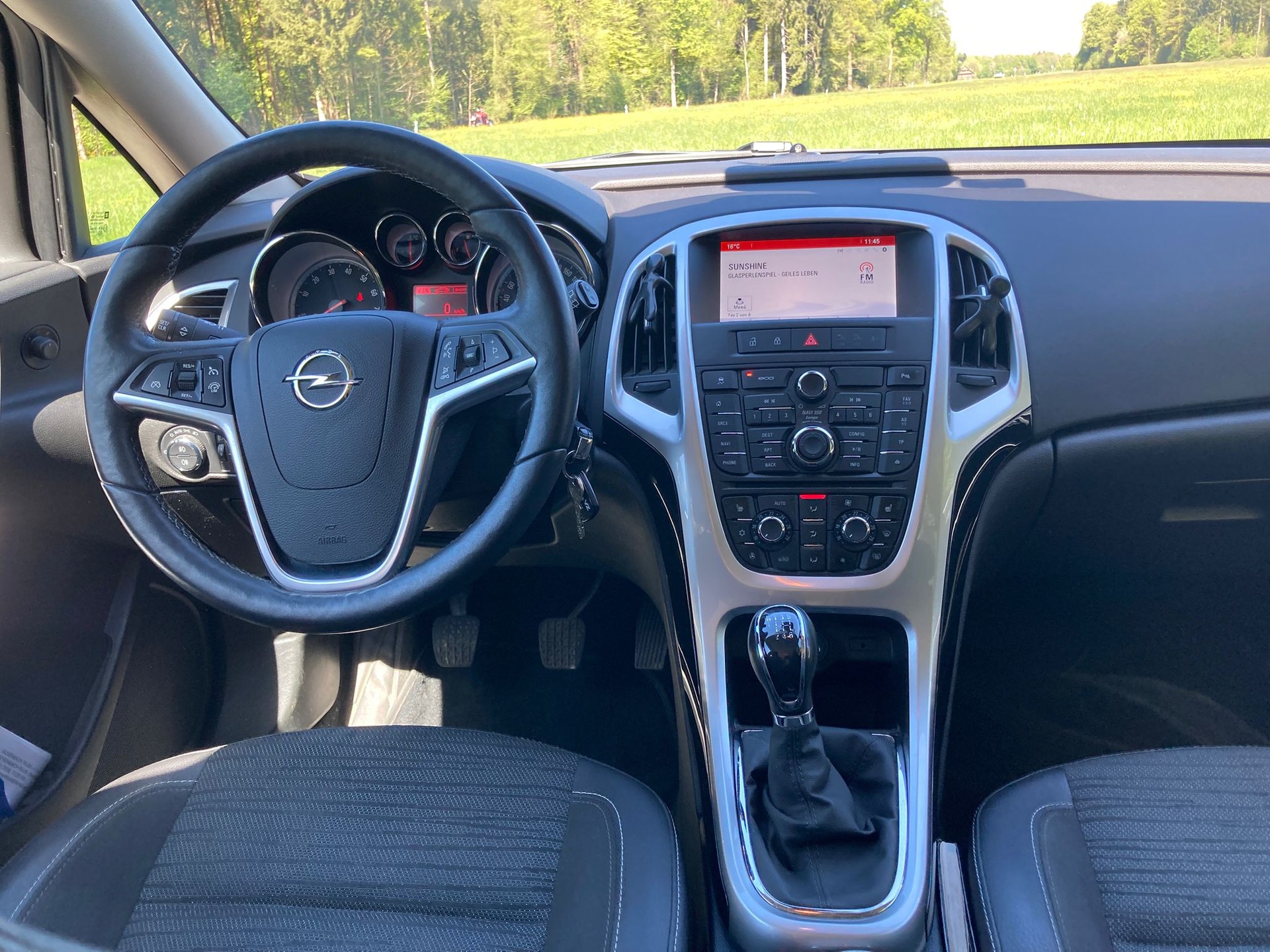 OPEL 1.4i 16V Turbo Active Edition-image-4