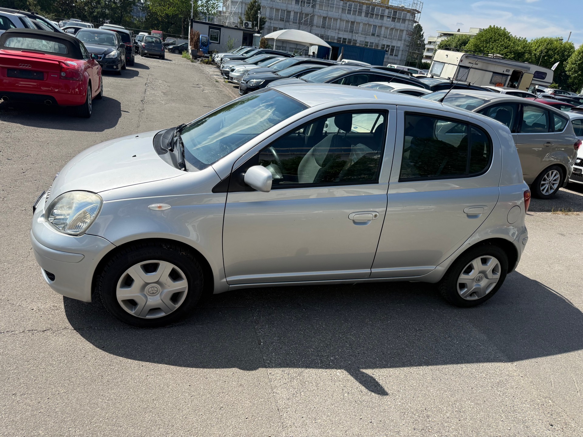 TOYOTA Yaris 1.3 Linea Sol-image-2