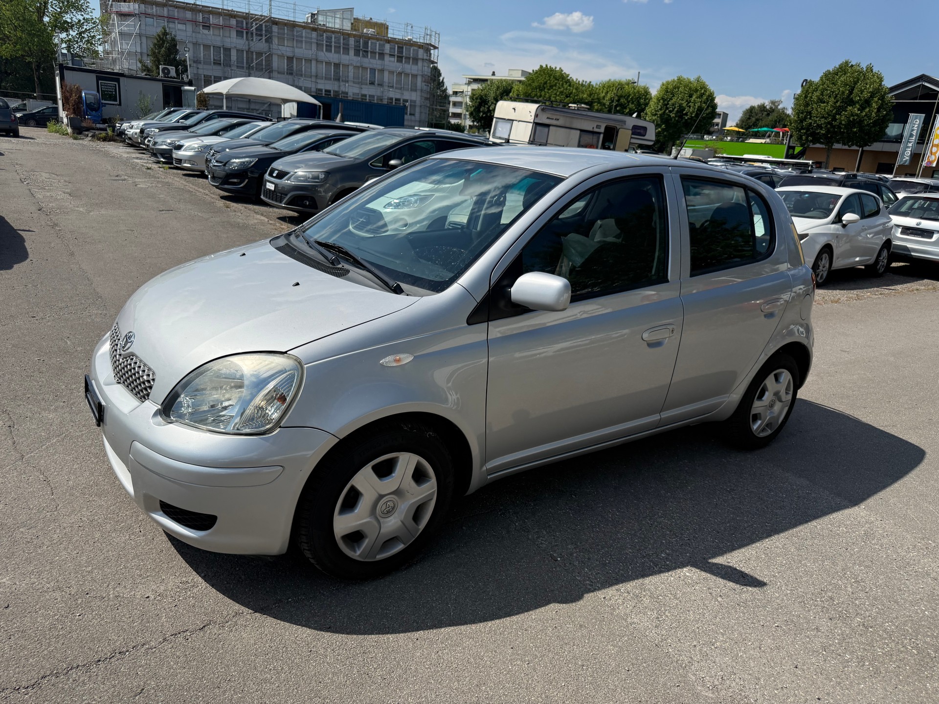 TOYOTA Yaris 1.3 Linea Sol-image-1
