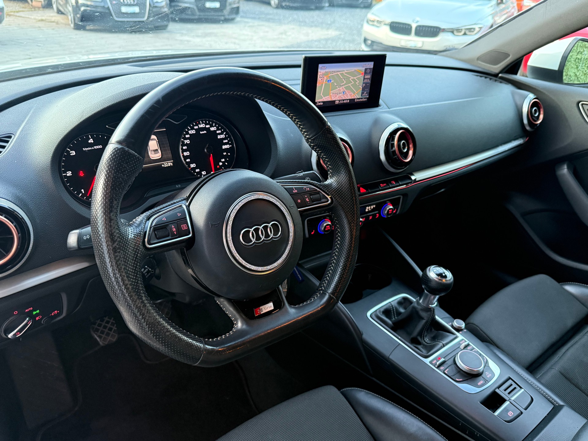 AUDI A3 Limousine 2.0 TDI Ambiente-image-14
