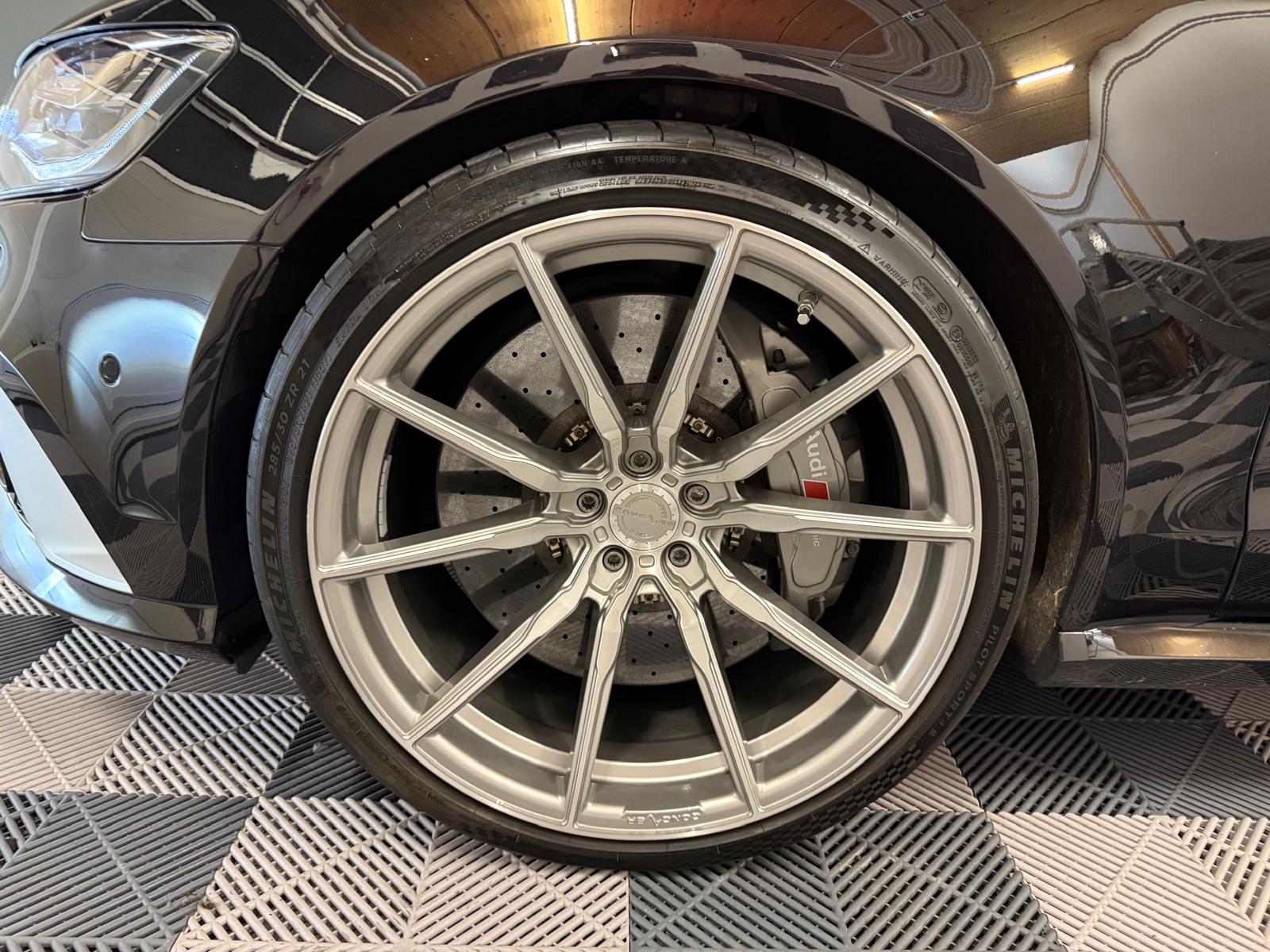 AUDI RS6 Avant 4.0 TFSI V8 quattro Tiptronic-image-30