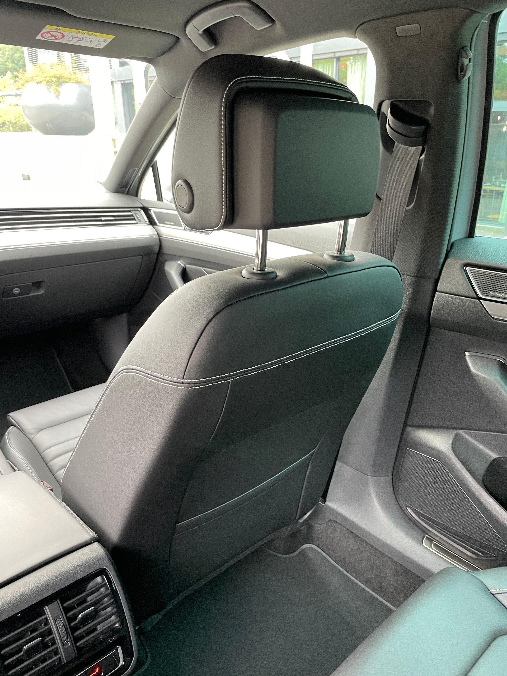 VW Passat Alltrack 2.0 TSI 4Motion DSG mit AHK und Standheizung-image-17