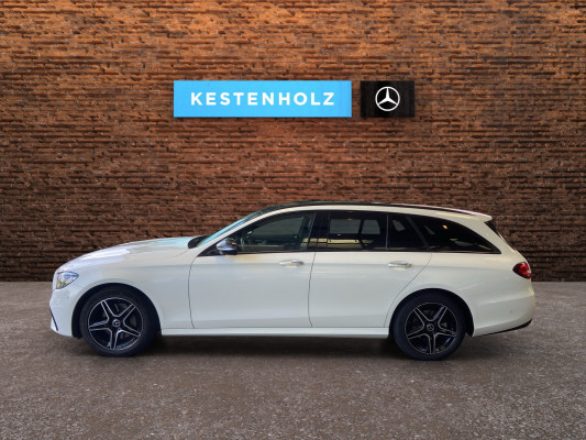 MERCEDES-BENZ E 220 d T 4M AMG Line-showroom-element-3