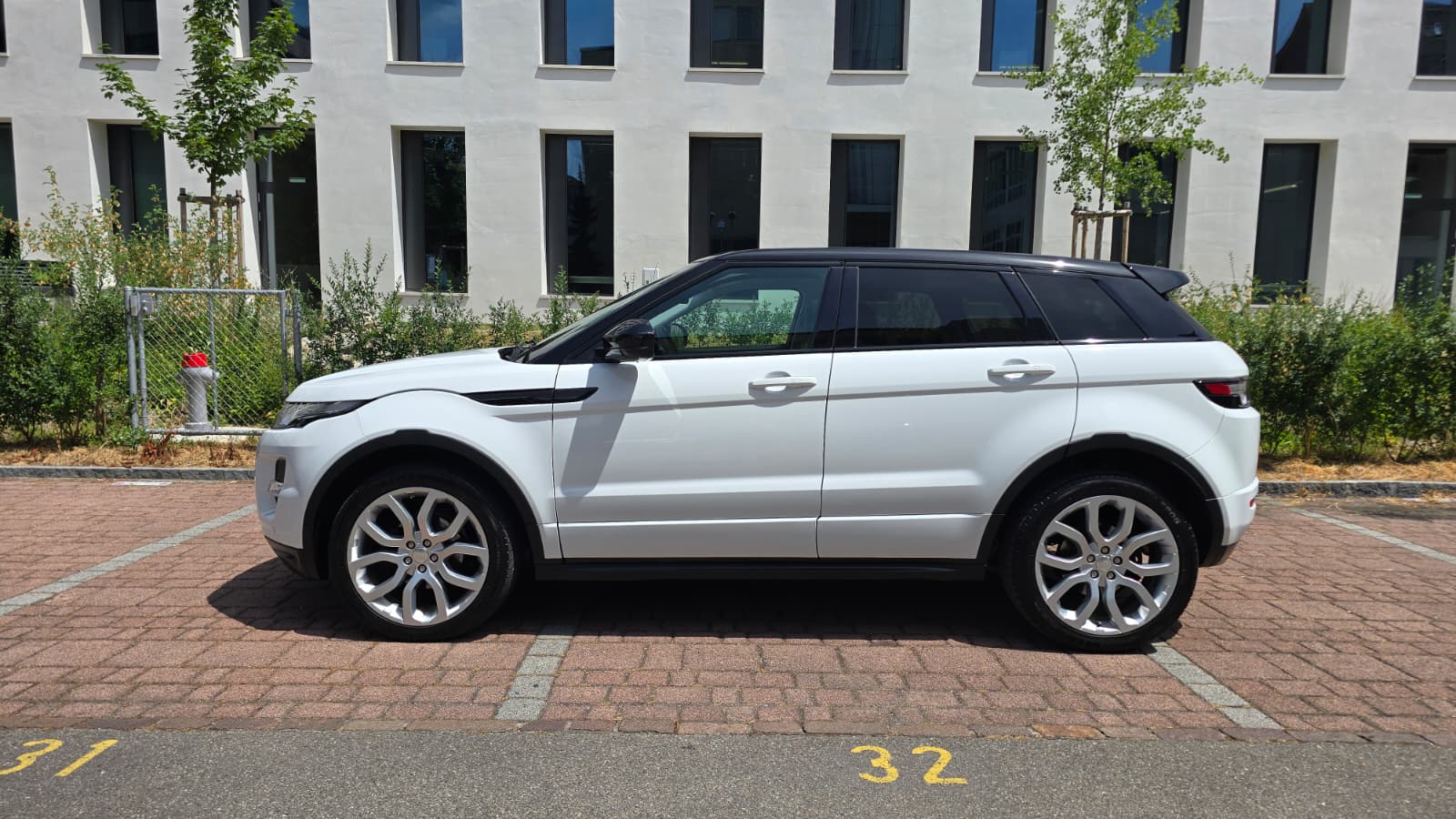 LAND ROVER Range Rover Evoque 2.2 SD4 Dynamic AT9 Sport Edition| Frisch ab MFK| Ab Service| **Top Ausstatun**|-image-4