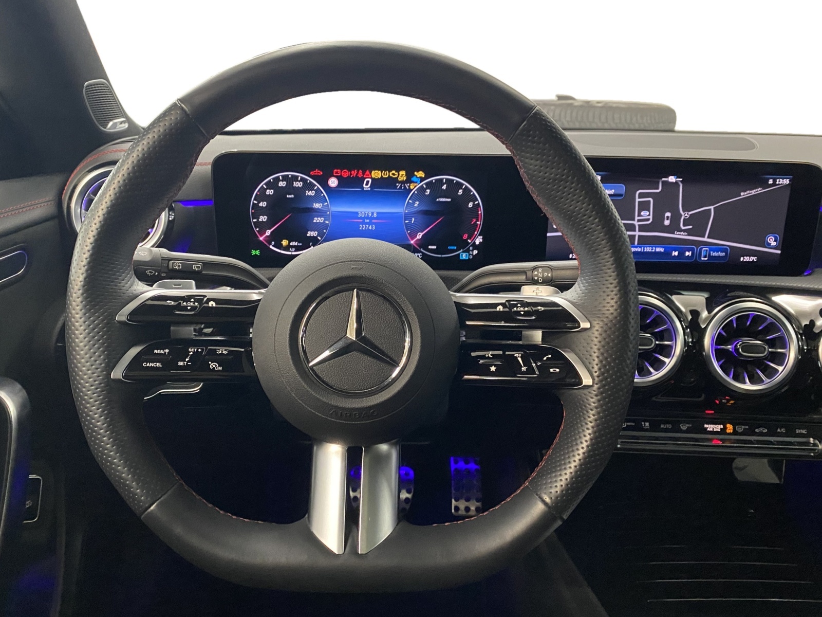 MERCEDES-BENZ CLA 250 AMG Line 4MATIC Shooting Brake-image-12