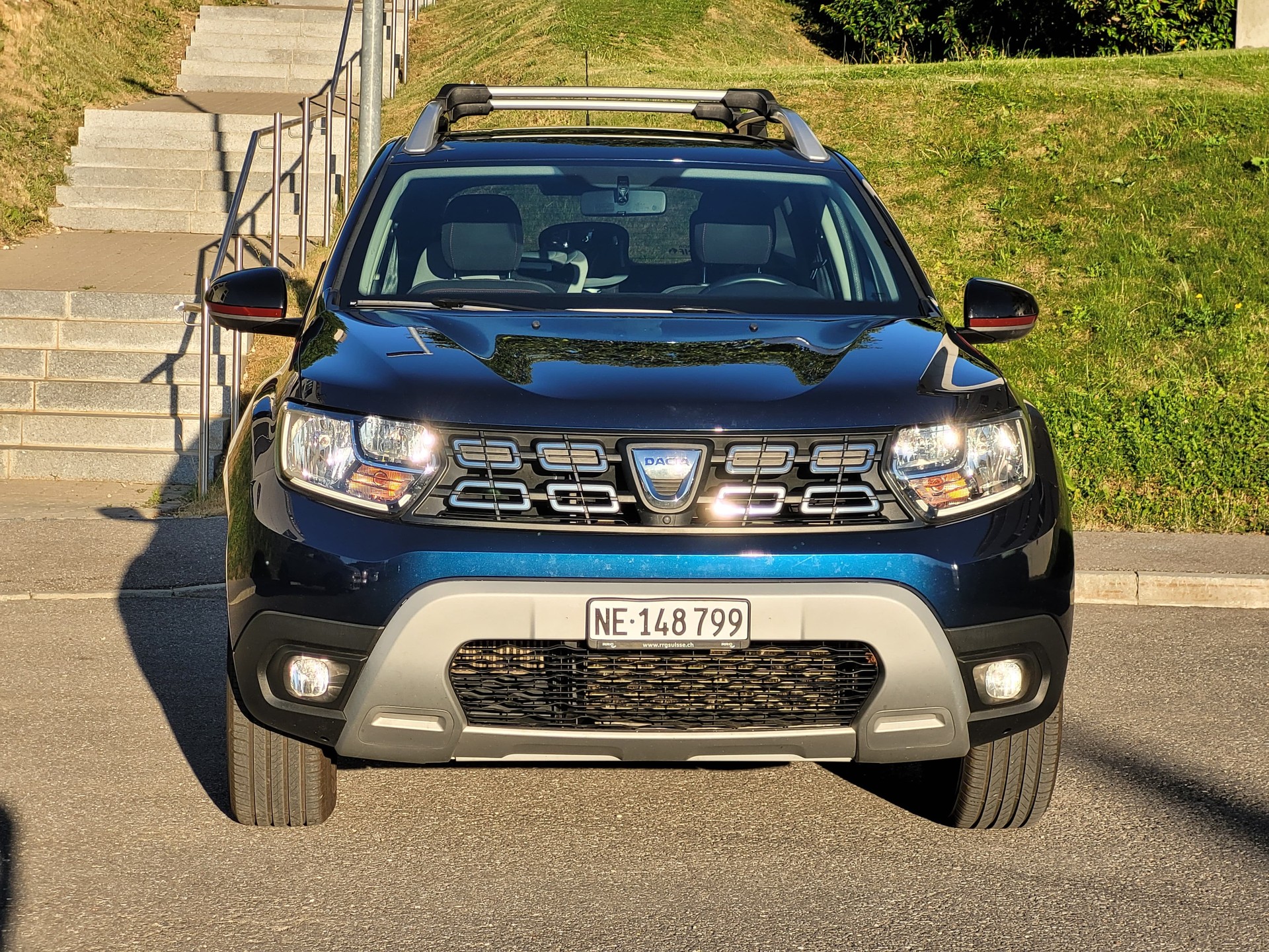 DACIA 1.3 TCe Celebration 4WD-image-1