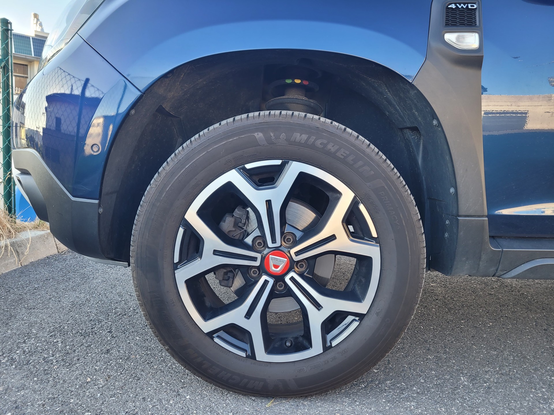 DACIA 1.3 TCe Celebration 4WD-image-5