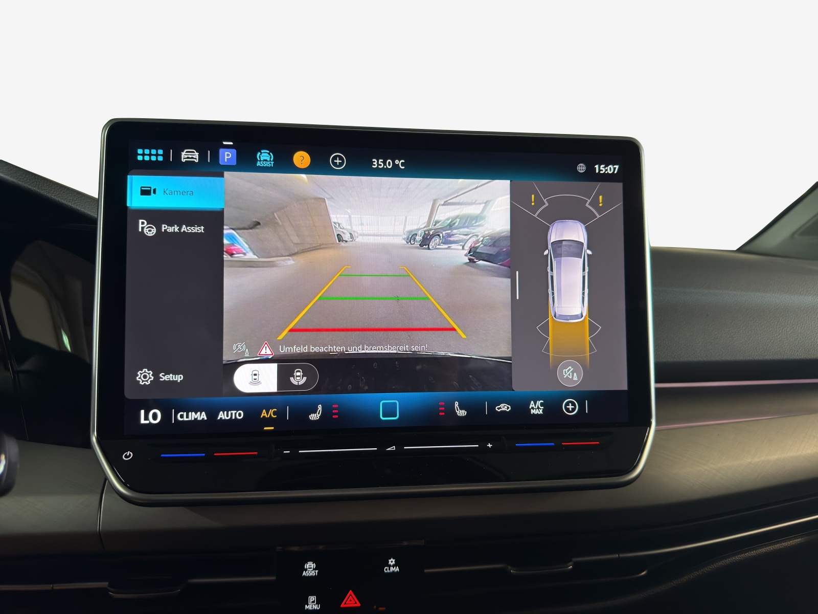VW Golf Variant 1.5 eTSI mHEV Life DSG-image-14