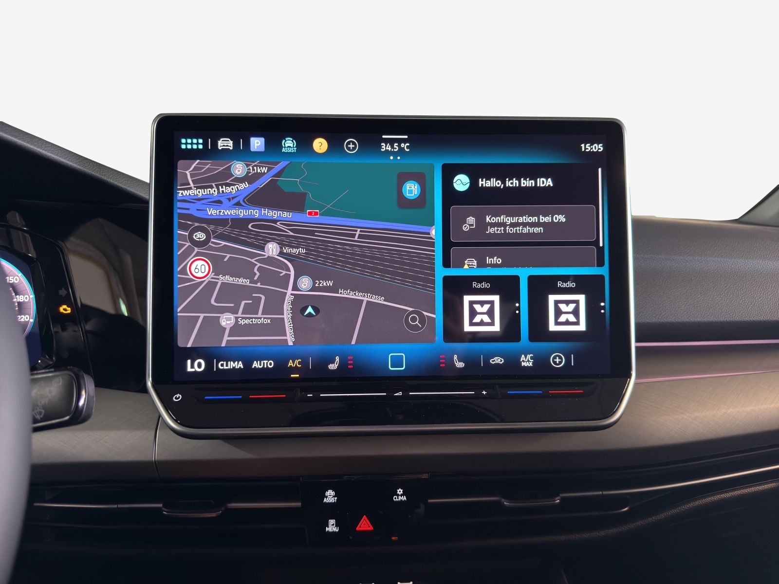 VW Golf Variant 1.5 eTSI mHEV Life DSG-image-10