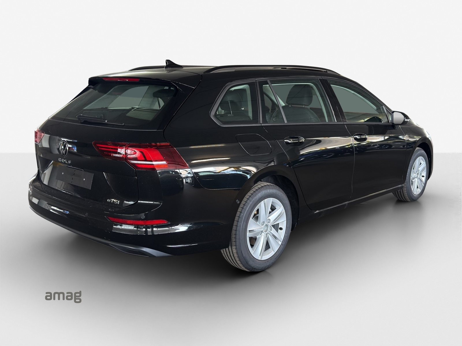 VW Golf Variant 1.5 eTSI mHEV Life DSG-image-4