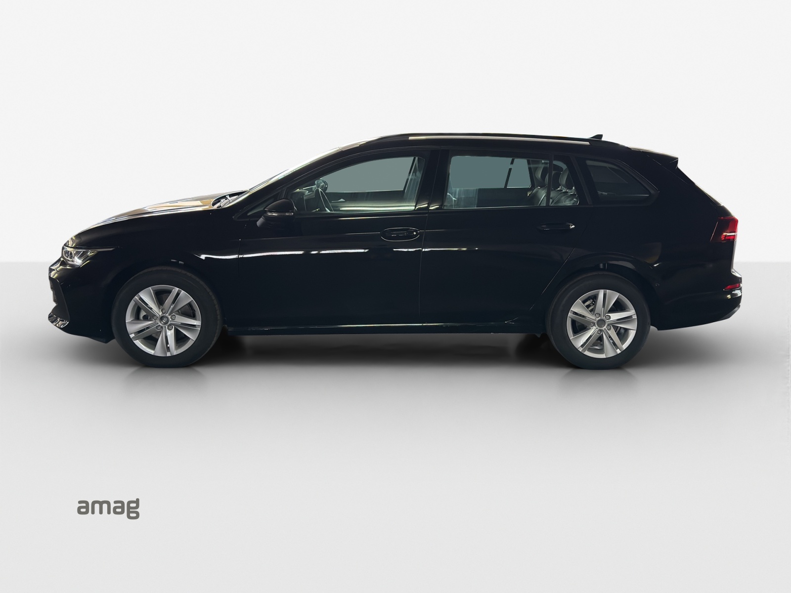 VW Golf Variant 1.5 eTSI mHEV Life DSG-image-1