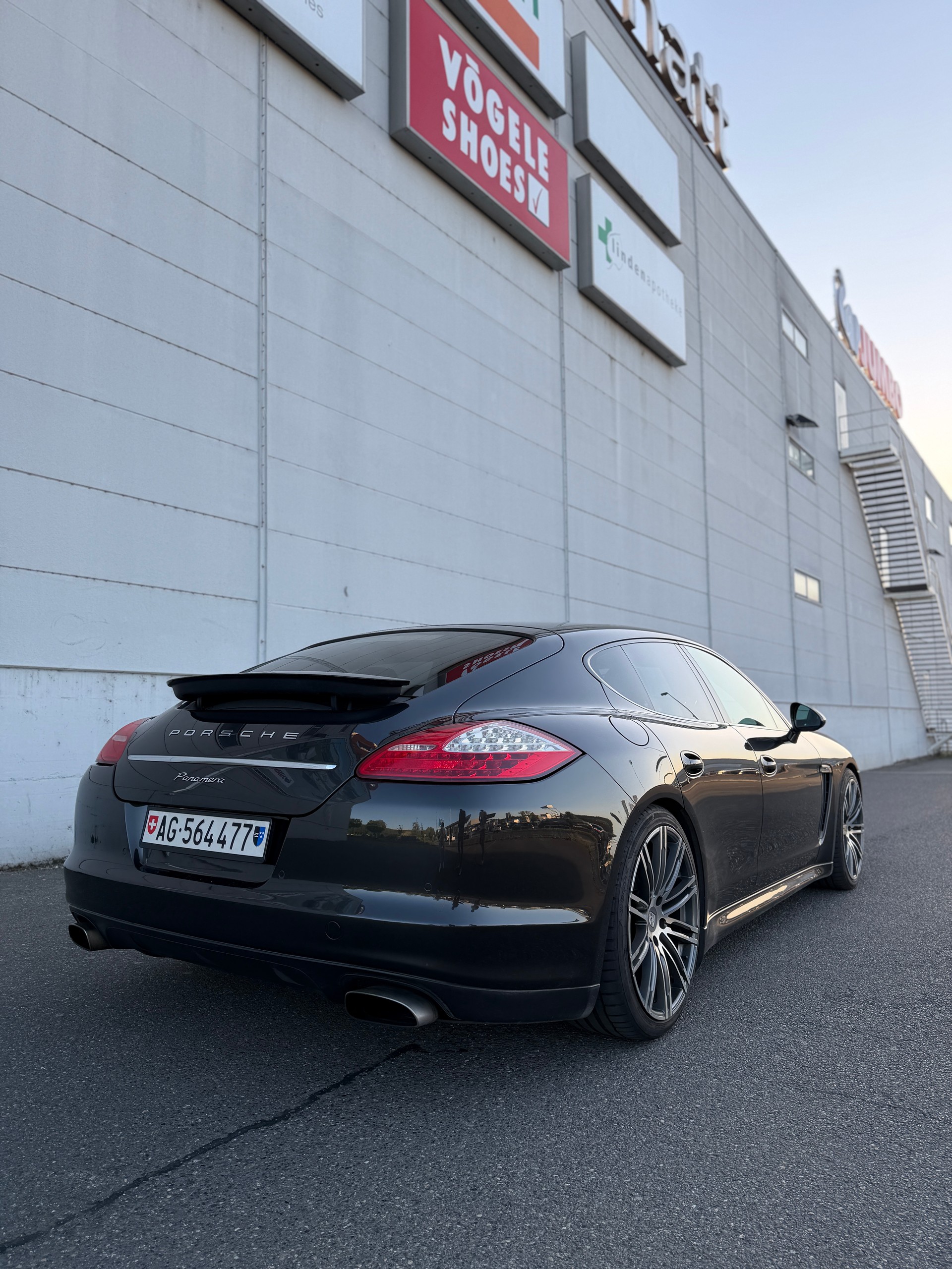 PORSCHE Panamera 4 3.6 PDK-image-2