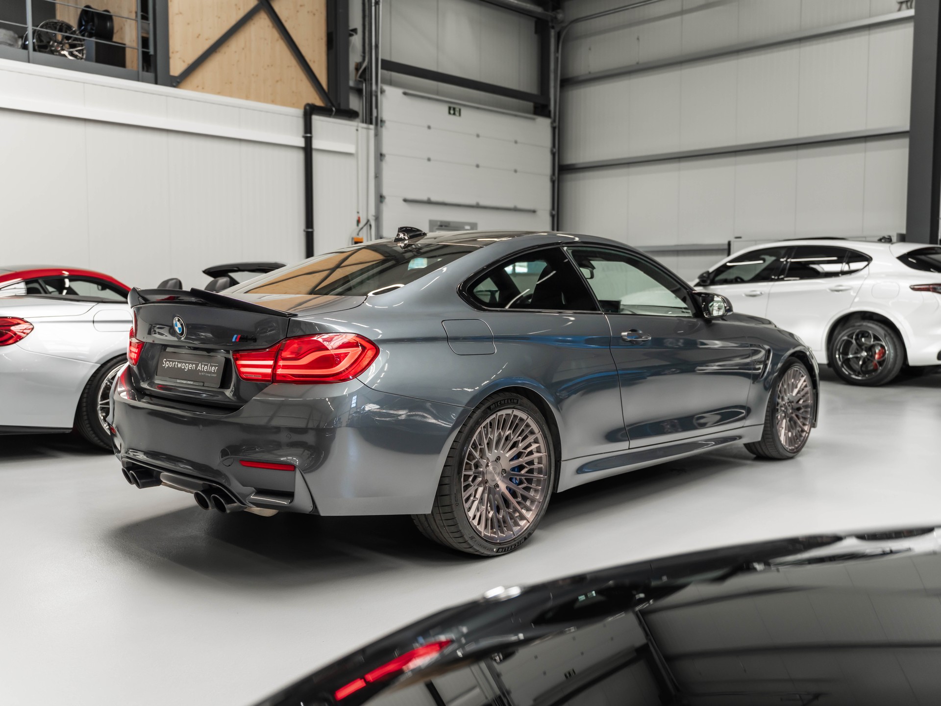 BMW M4 Coupé Competition DKG-image-3