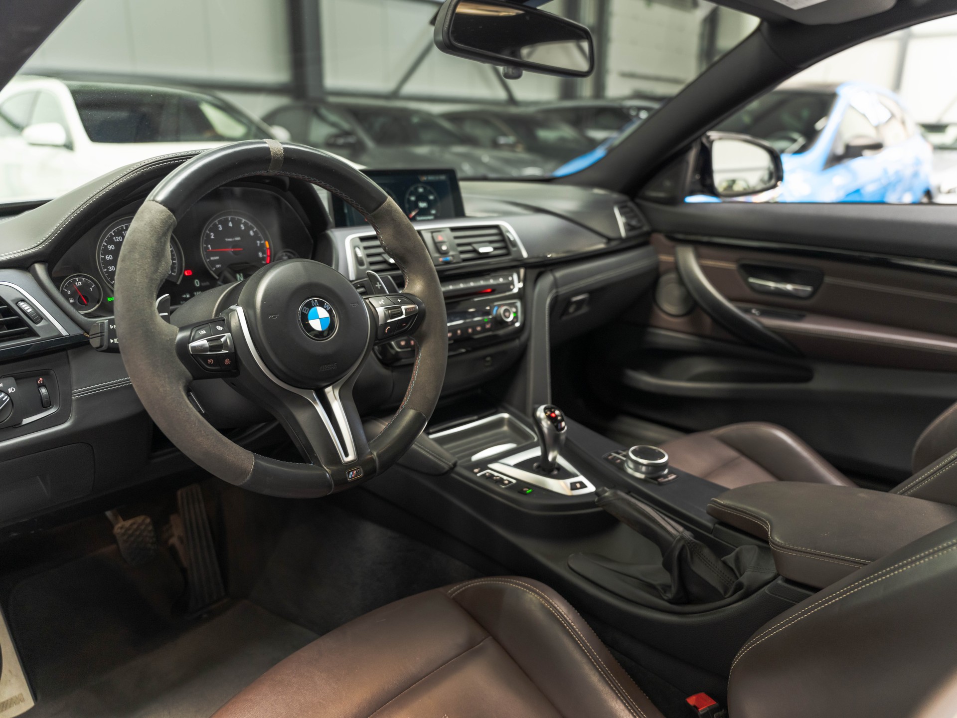 BMW M4 Coupé Competition DKG-image-6