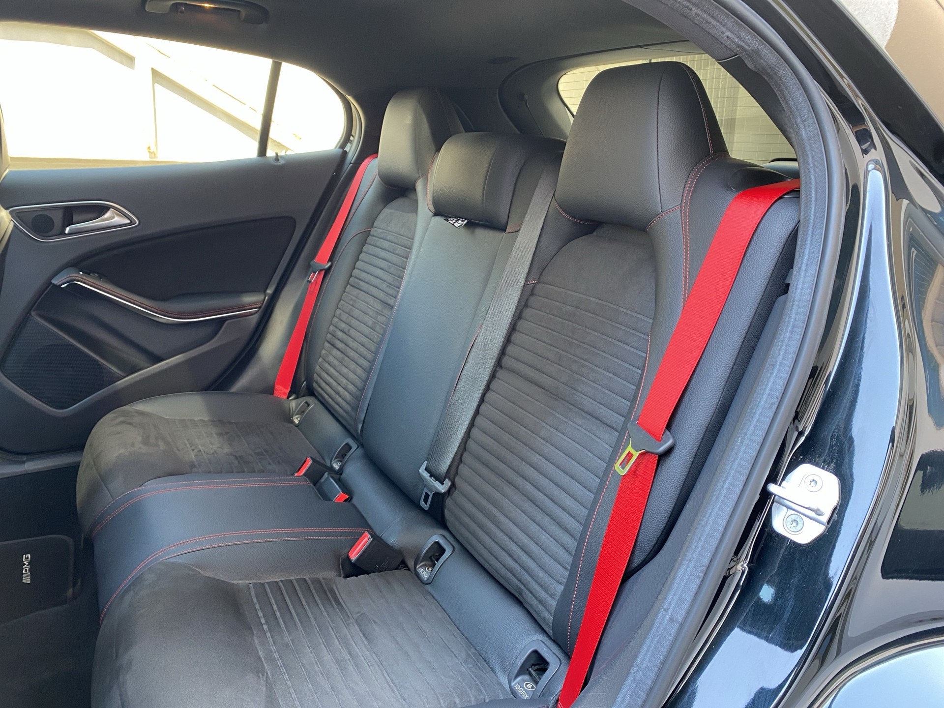 MERCEDES-BENZ GLA 45 AMG 4Matic 7G-DCT-image-15