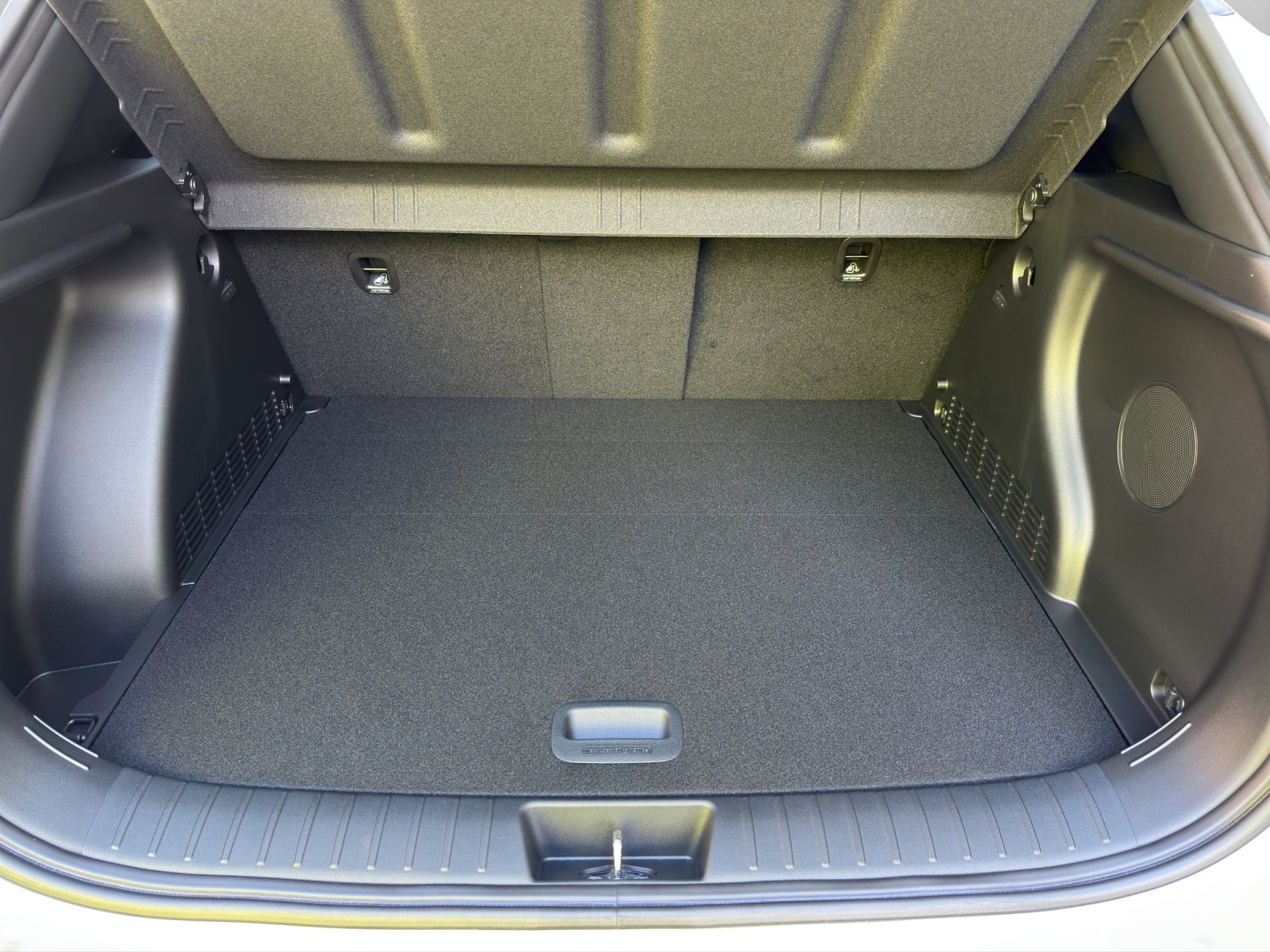 HYUNDAI Kona 65,4 kWh Electric N-Line MY27-image-16