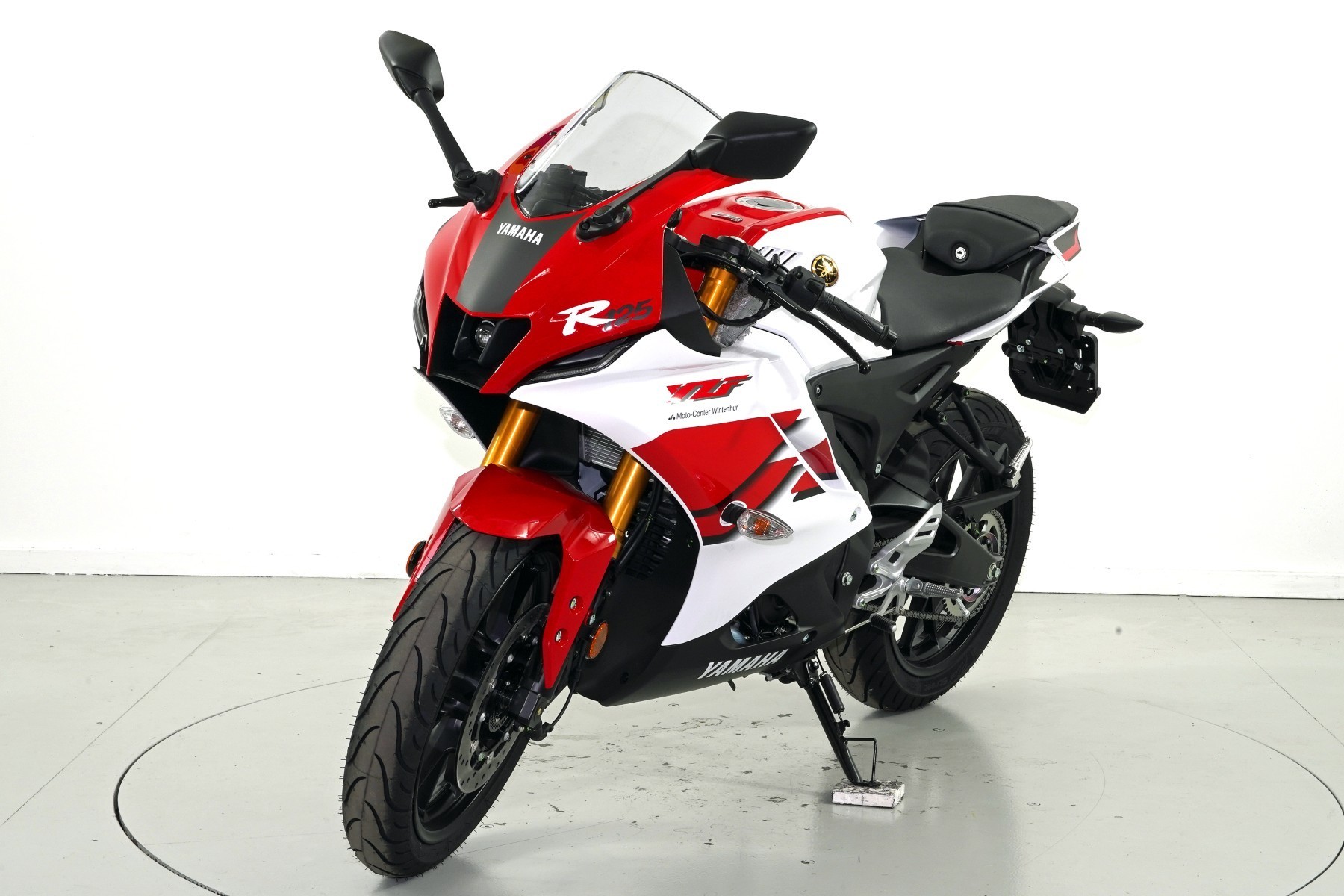 YAMAHA YZF-R125 ABS 70th Anniv.-showroom-element-2