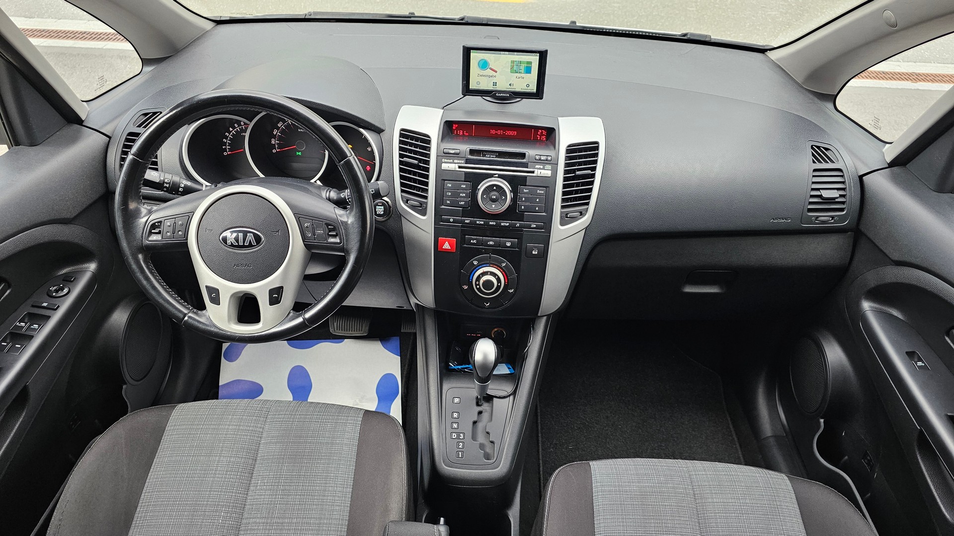 KIA Venga 1.6 CVVT Style Automatic-image-8