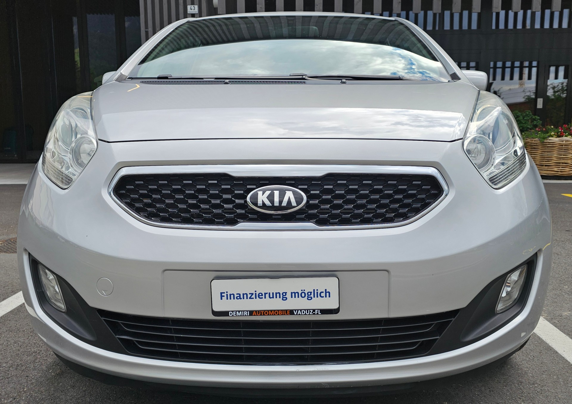 KIA Venga 1.6 CVVT Style Automatic-image-6
