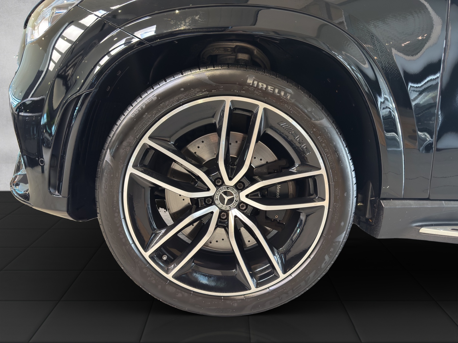 MERCEDES-BENZ GLE 450 4Matic AMG Line 9G-Tronic-image-9