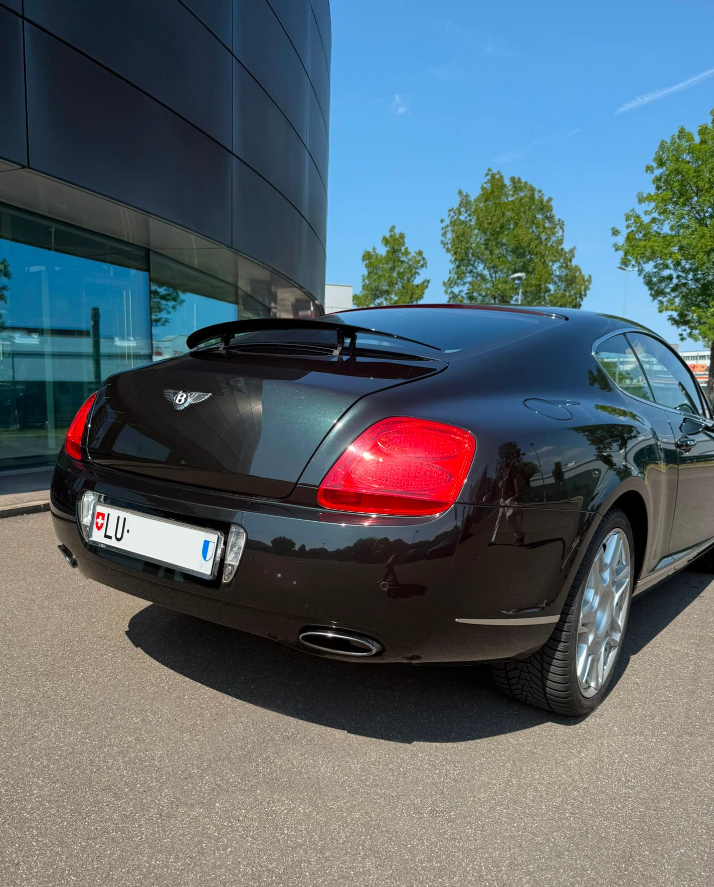 BENTLEY 6.0 V12-image-2