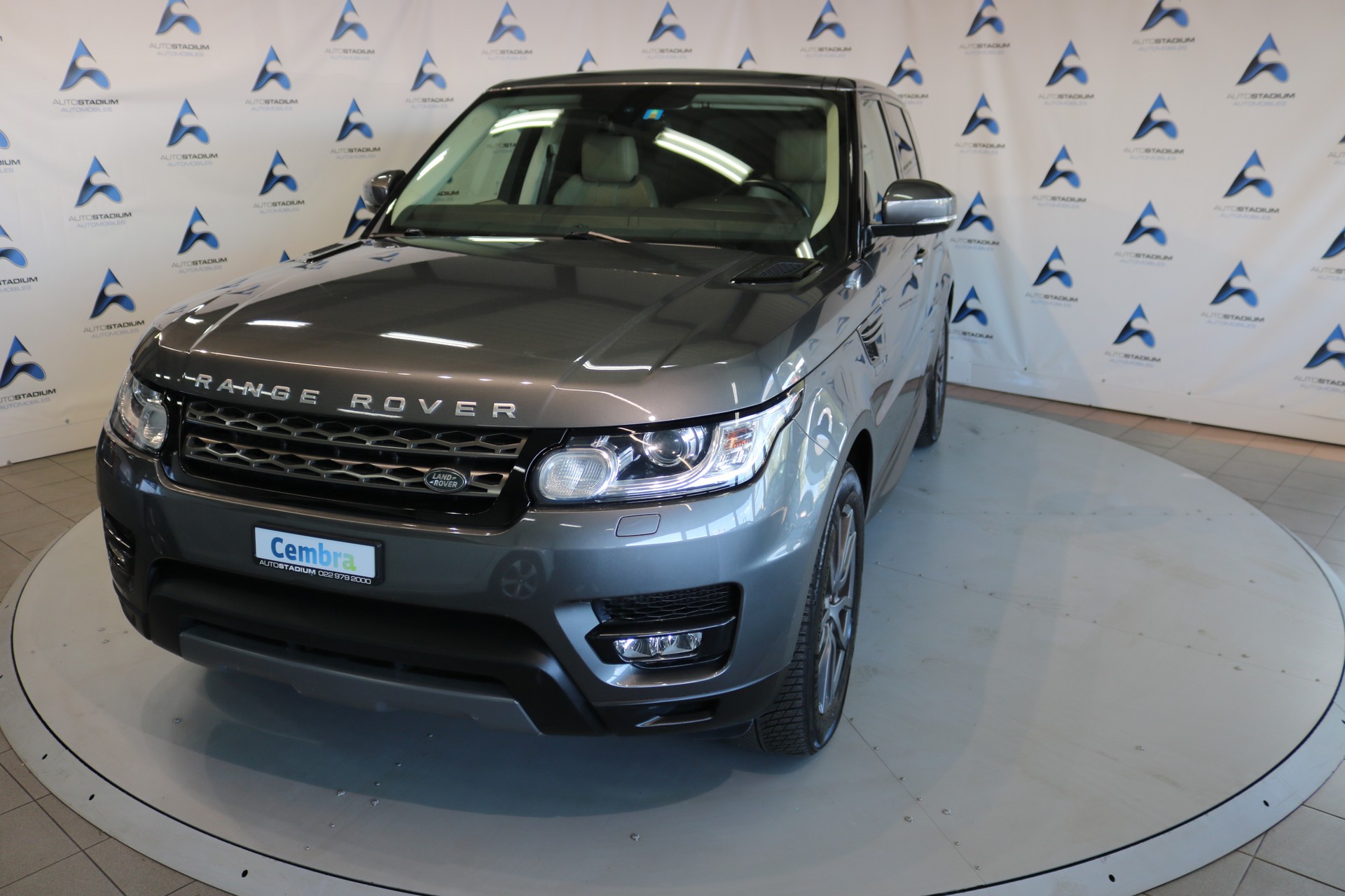 LAND ROVER Range Rover Sport 3.0 TDV6 SE Automatic-image-9