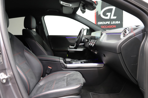 MERCEDES-BENZ EQA 250 AMG Line AMG Line-image-8