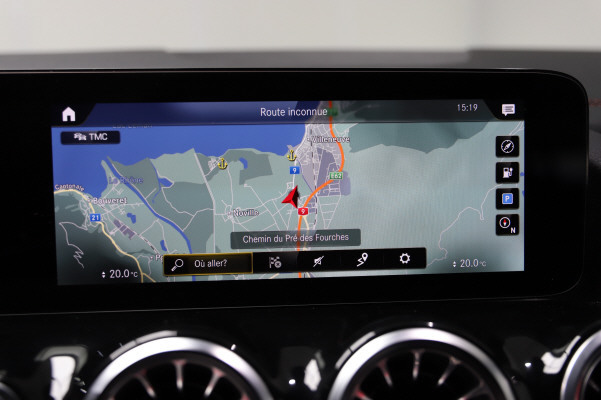 MERCEDES-BENZ EQA 250 AMG Line AMG Line-image-14