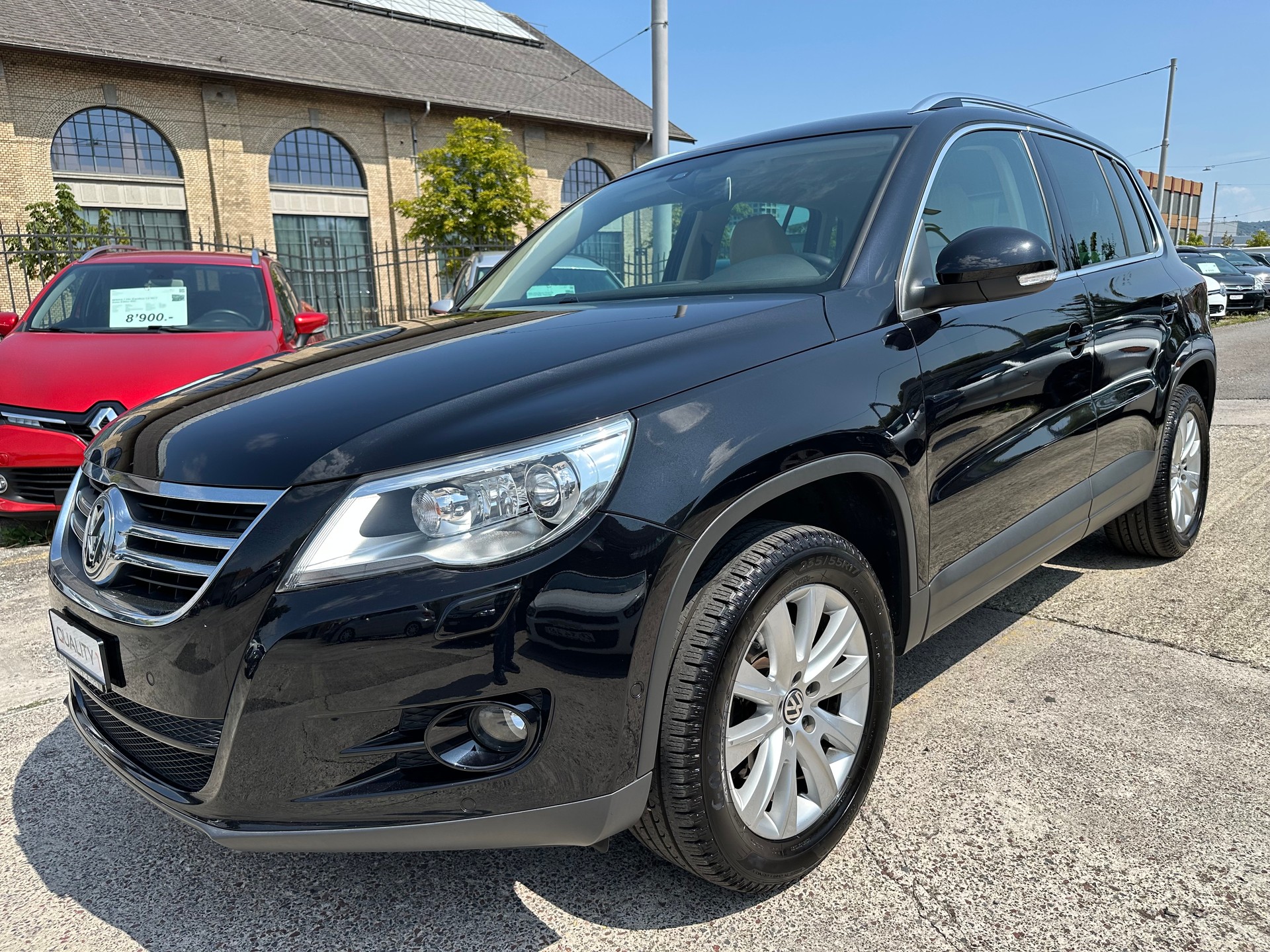 VW Tiguan 2.0 TSI Sport&Style Tiptronic * 200 PS *-image-0