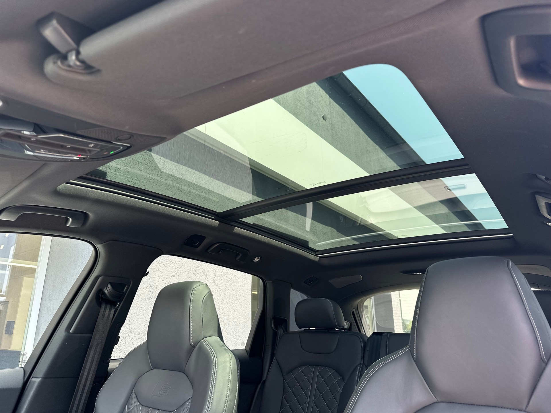 AUDI Q7 50 TDI quattro S Line tiptronic-image-14