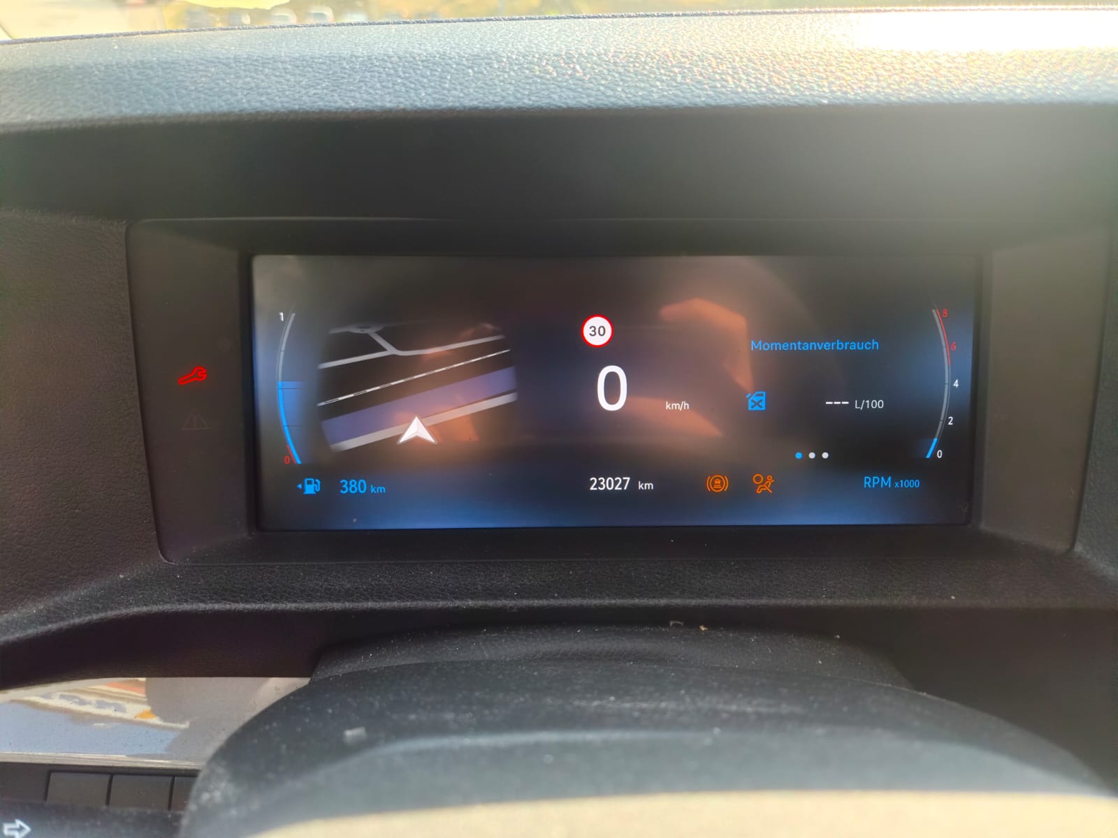 TOYOTA Proace 2.0D Panel Van Long Advanced-image-4