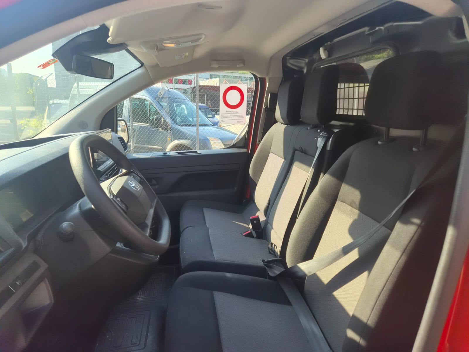 TOYOTA Proace 2.0D Panel Van Long Advanced-image-9