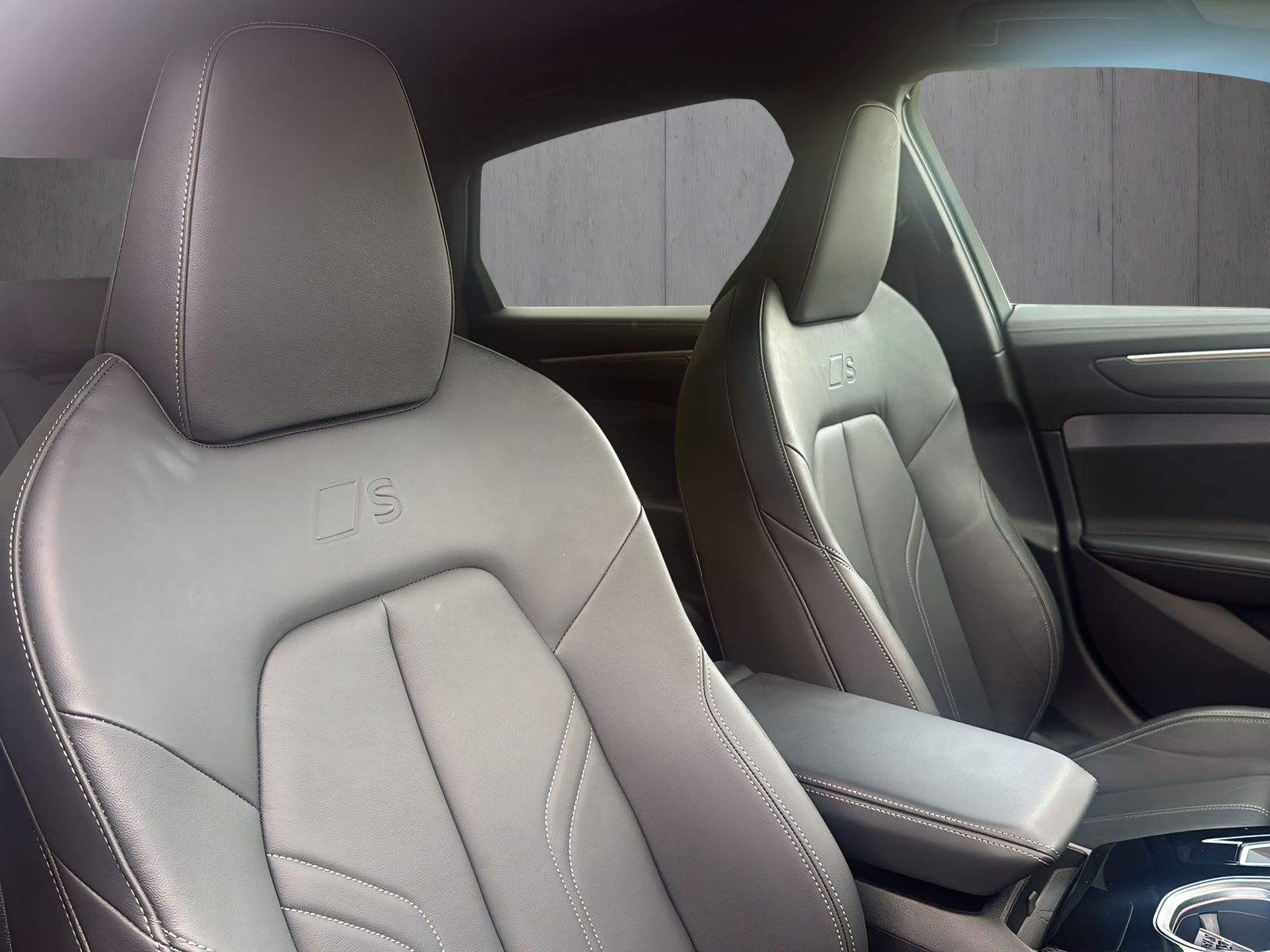AUDI A6 Limousine TFSI quattro 270 kW * Np.113'220.-,5-Jahre Werksgarantie*-image-7