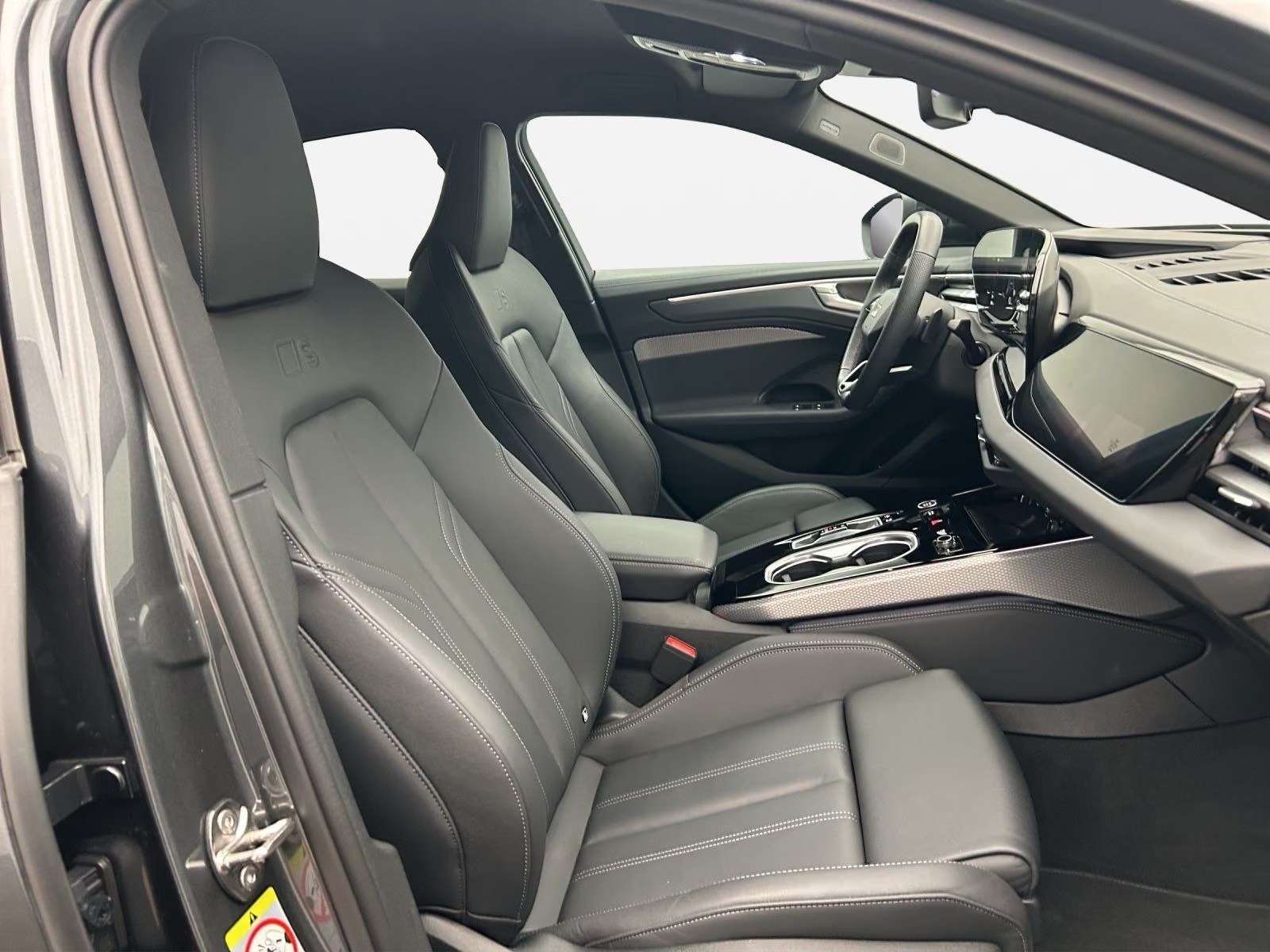 AUDI A6 Limousine TFSI quattro 270 kW * Np.113'220.-,5-Jahre Werksgarantie*-image-5
