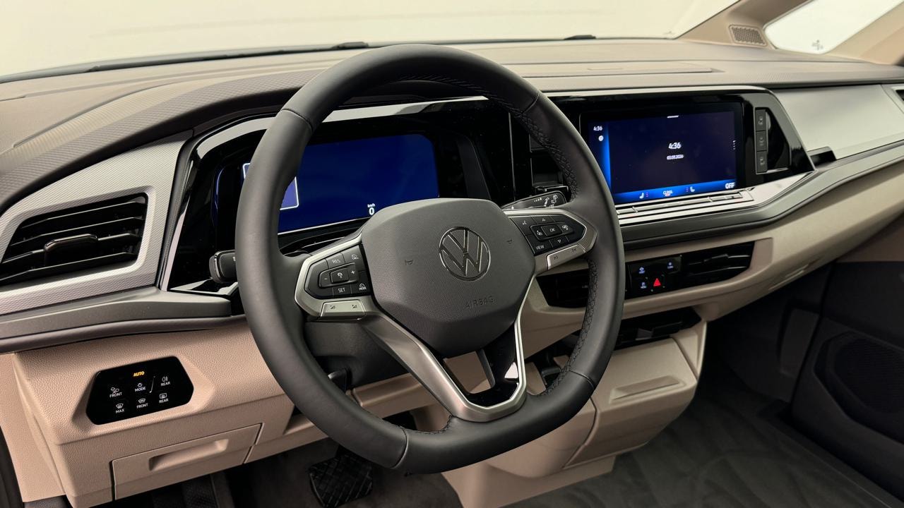 VW Multivan 2.0 TDI Life DSG-image-6