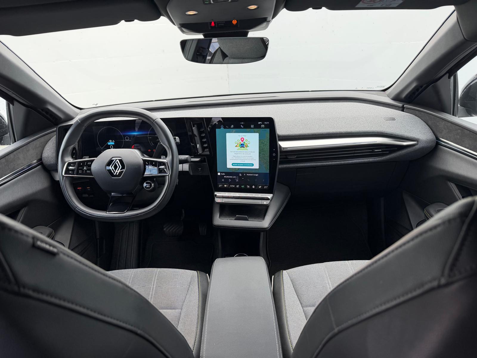 RENAULT Mégane E-TECH EV60 Techno-image-8