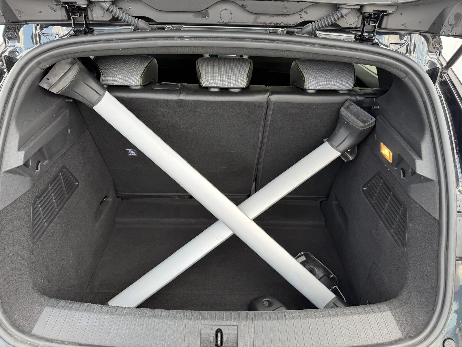 RENAULT Mégane E-TECH EV60 Techno-image-10