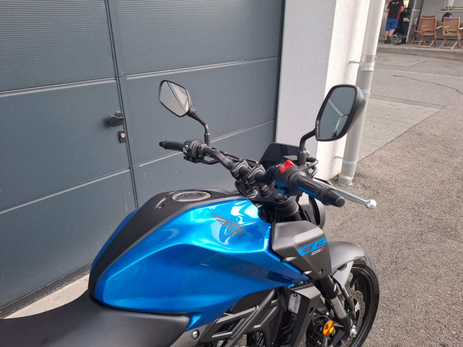 HONDA CB 125 R-showroom-element-3