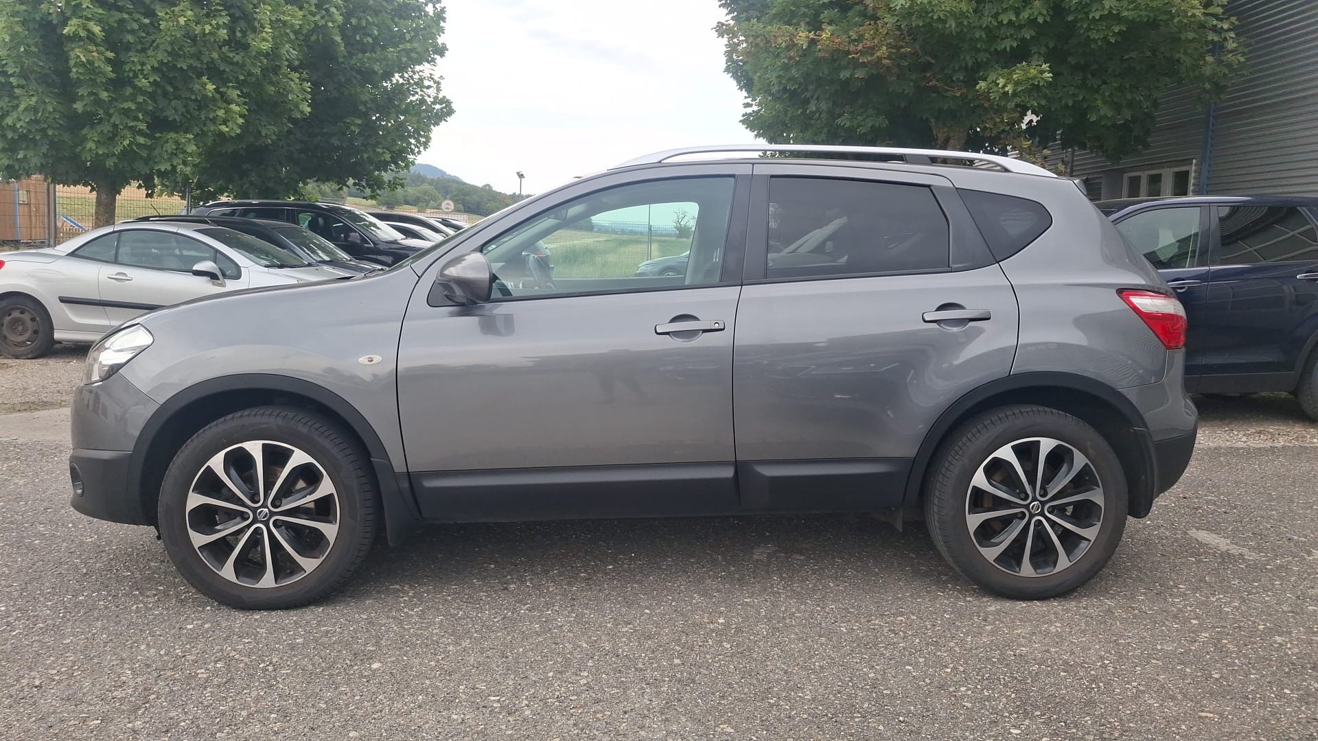 NISSAN Qashqai 1.6 dCi iStop 4WD tekna-image-11