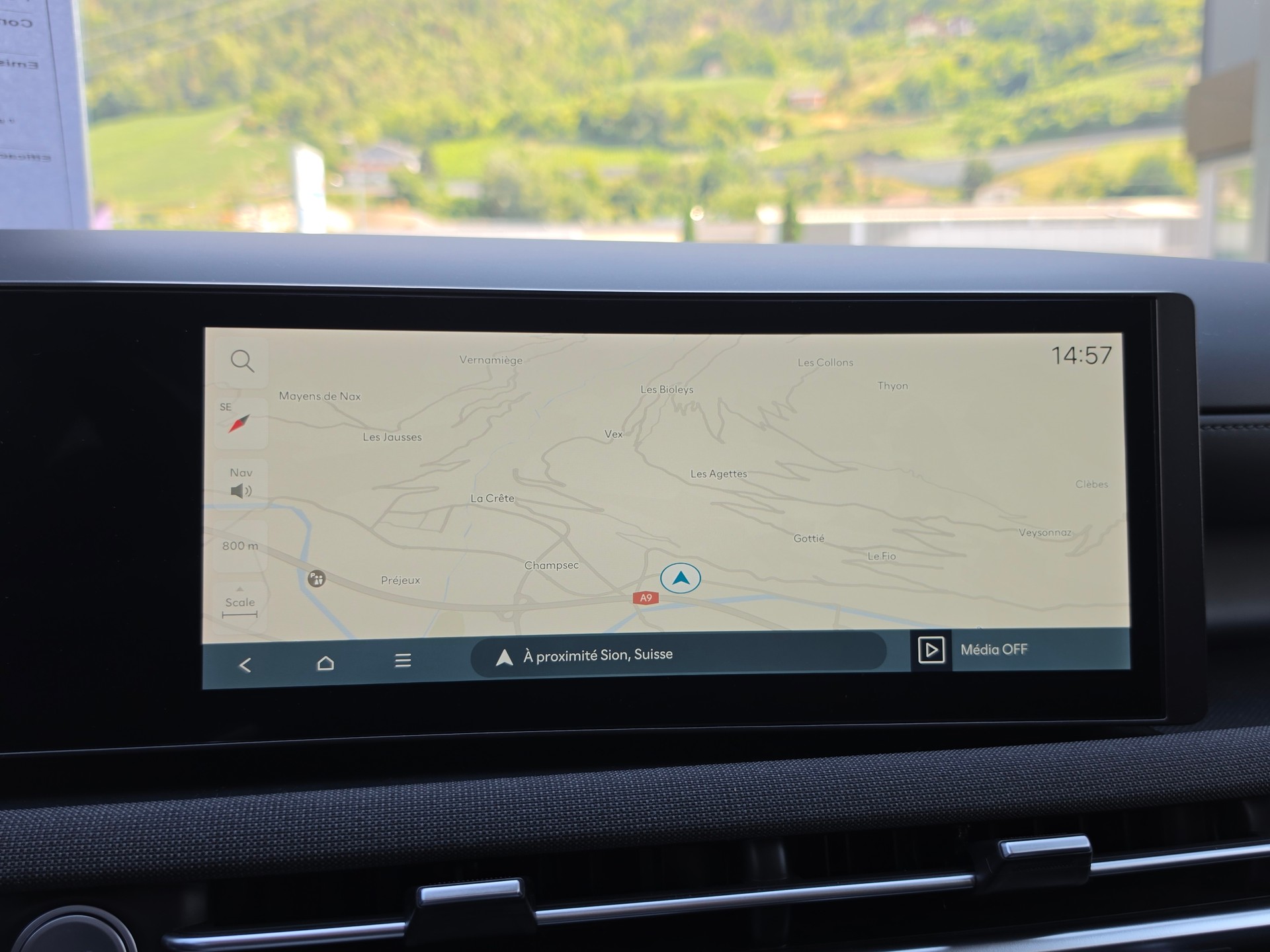 HYUNDAI Tucson 1.6 HEV Amplia 4WD-image-8