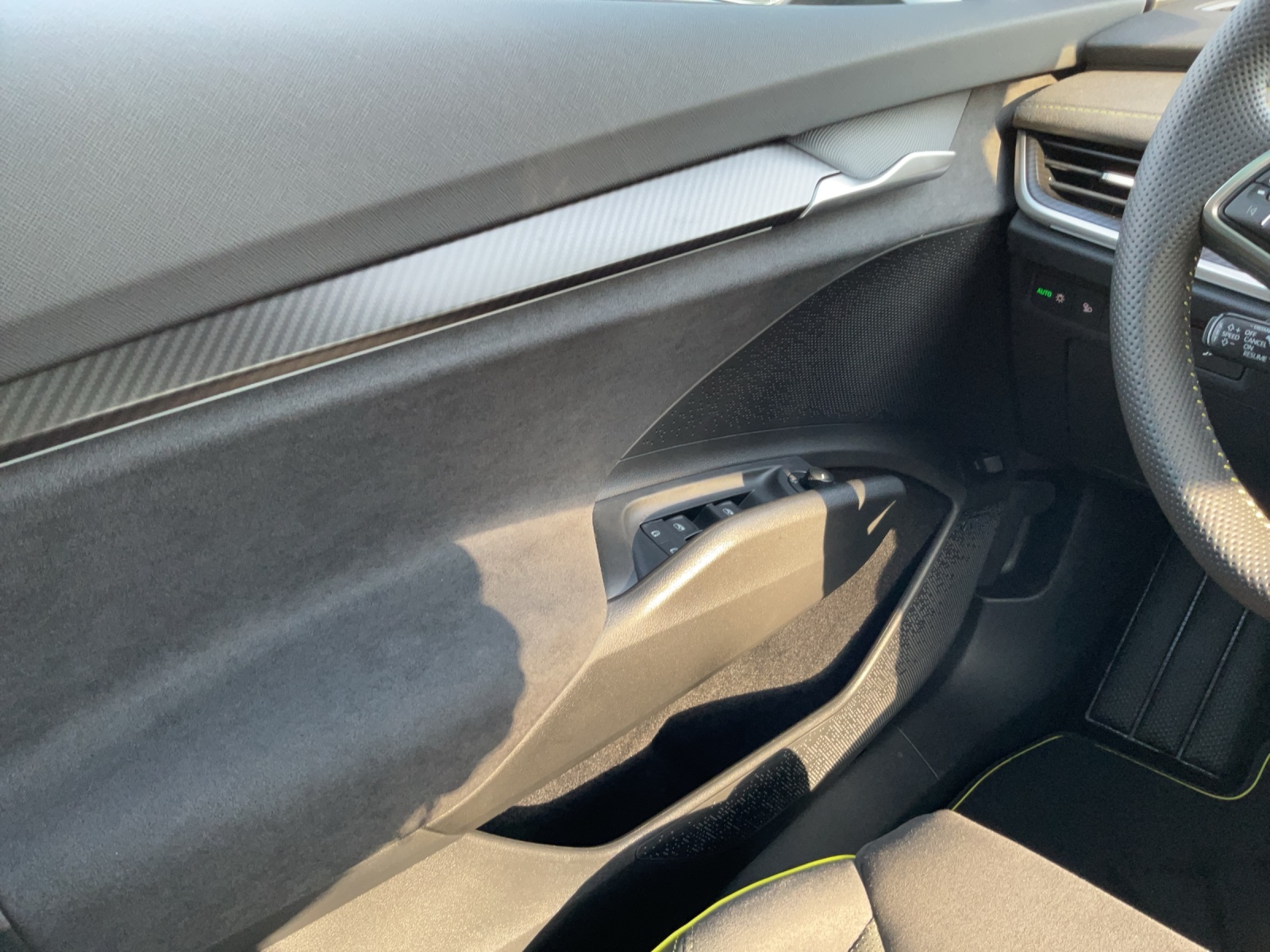 SKODA Enyaq 4x4 RS-image-12