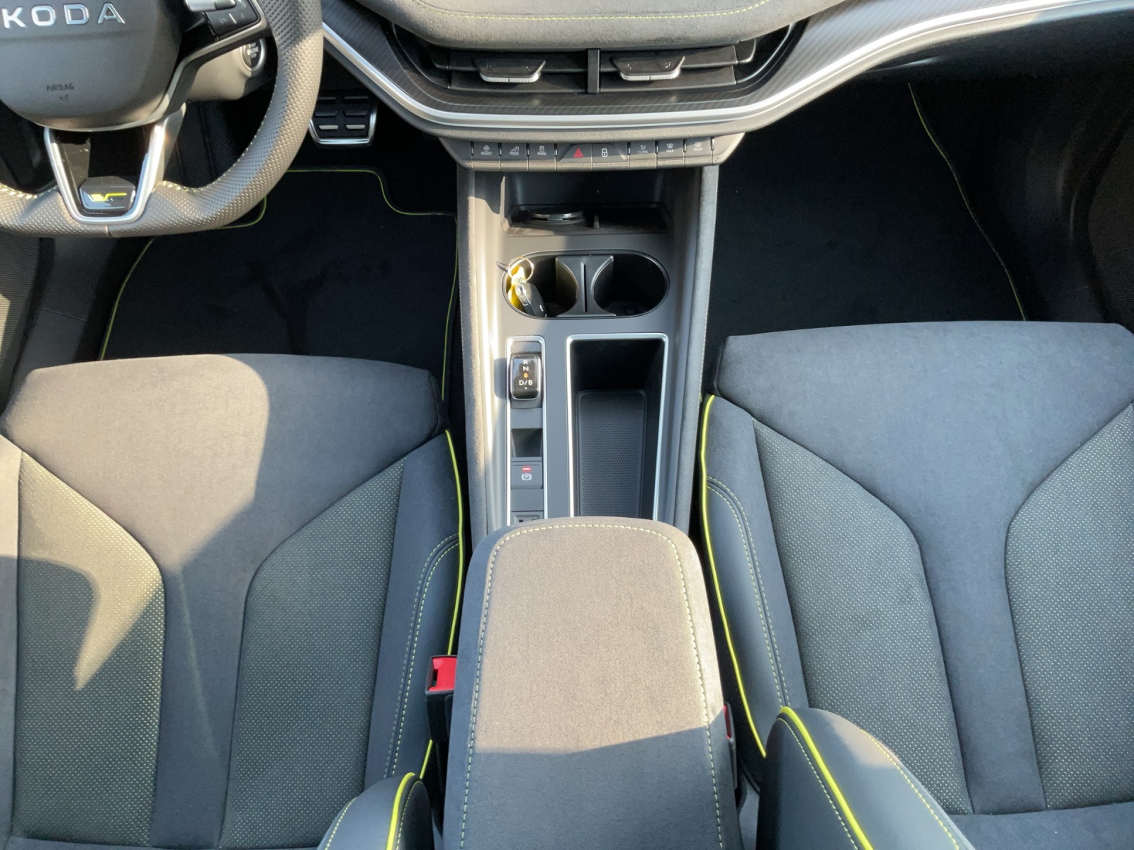 SKODA Enyaq 4x4 RS-image-10