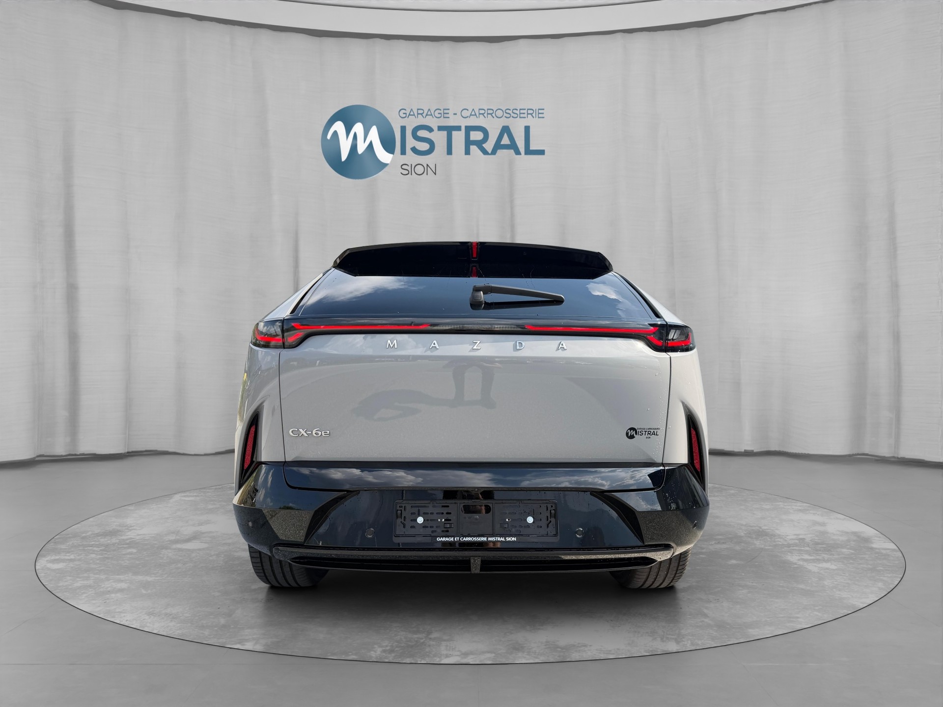 MAZDA CX-6e Takumi 21"-image-3