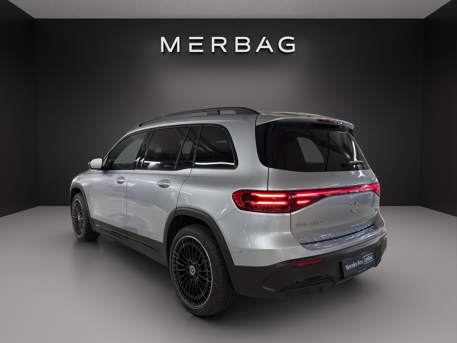 MERCEDES-BENZ EQB 350 66,5 kWh 4Matic Swiss Star-image-4
