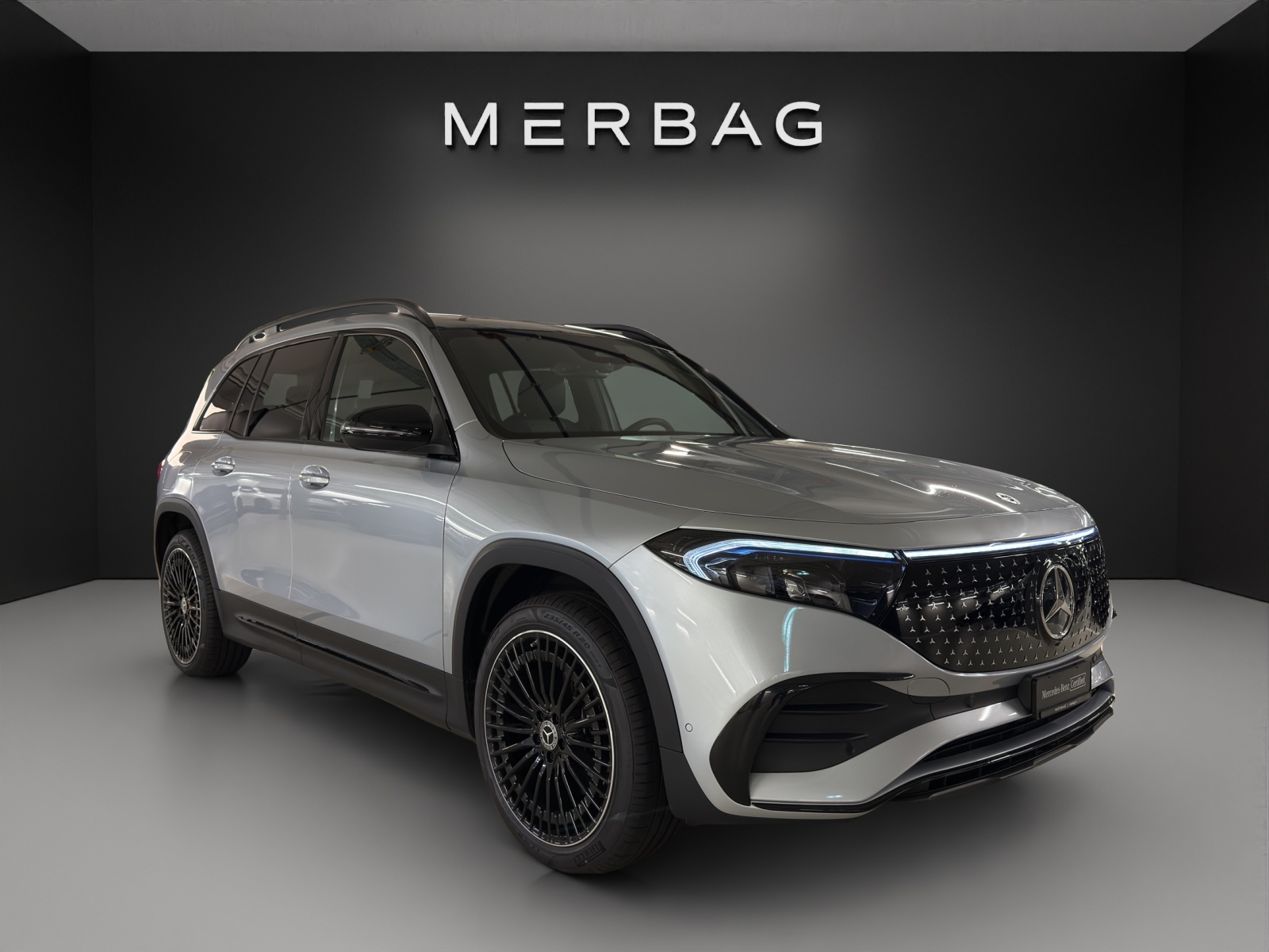 MERCEDES-BENZ EQB 350 66,5 kWh 4Matic Swiss Star-image-0